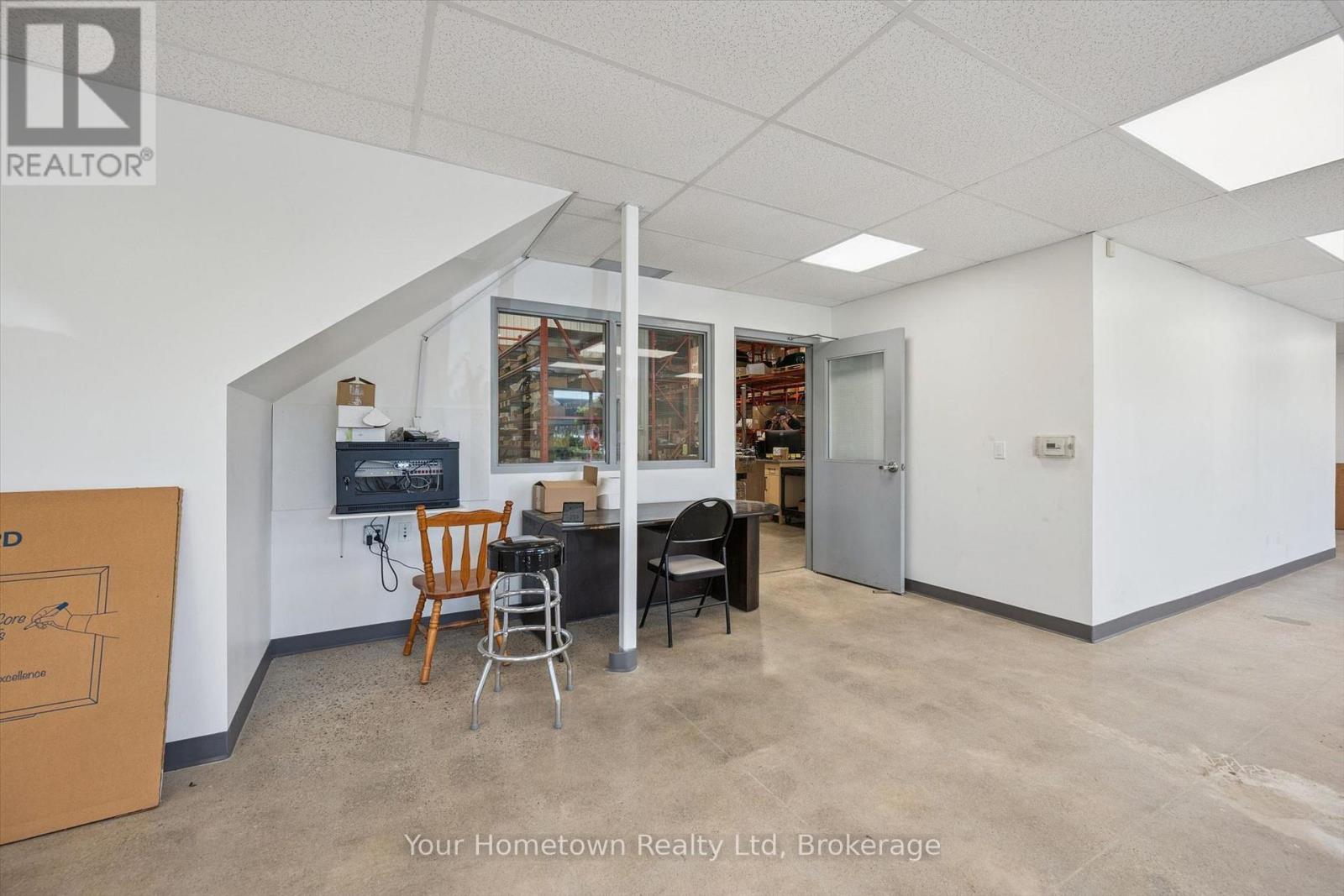 255 Thompson Drive Property Photo 10