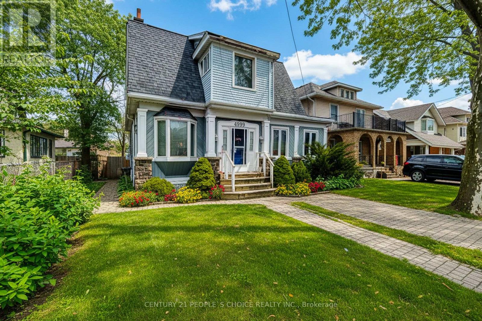 4999 Mcrae Street Property Photo 2