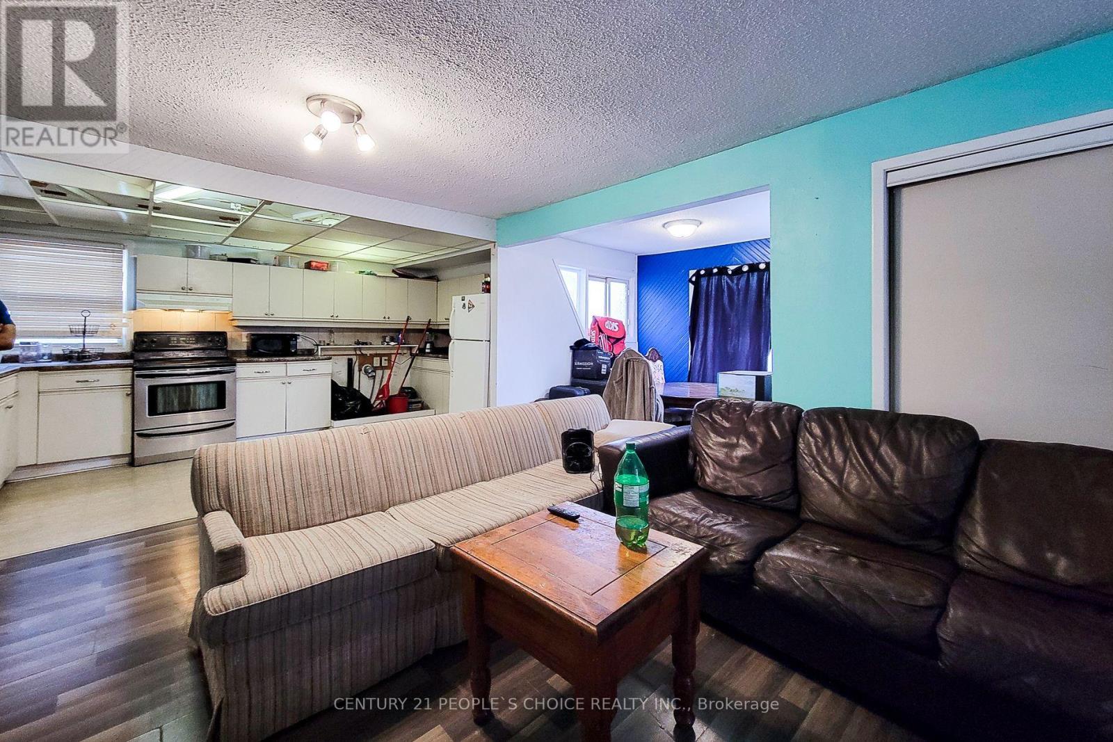 4999 Mcrae Street Property Photo 14