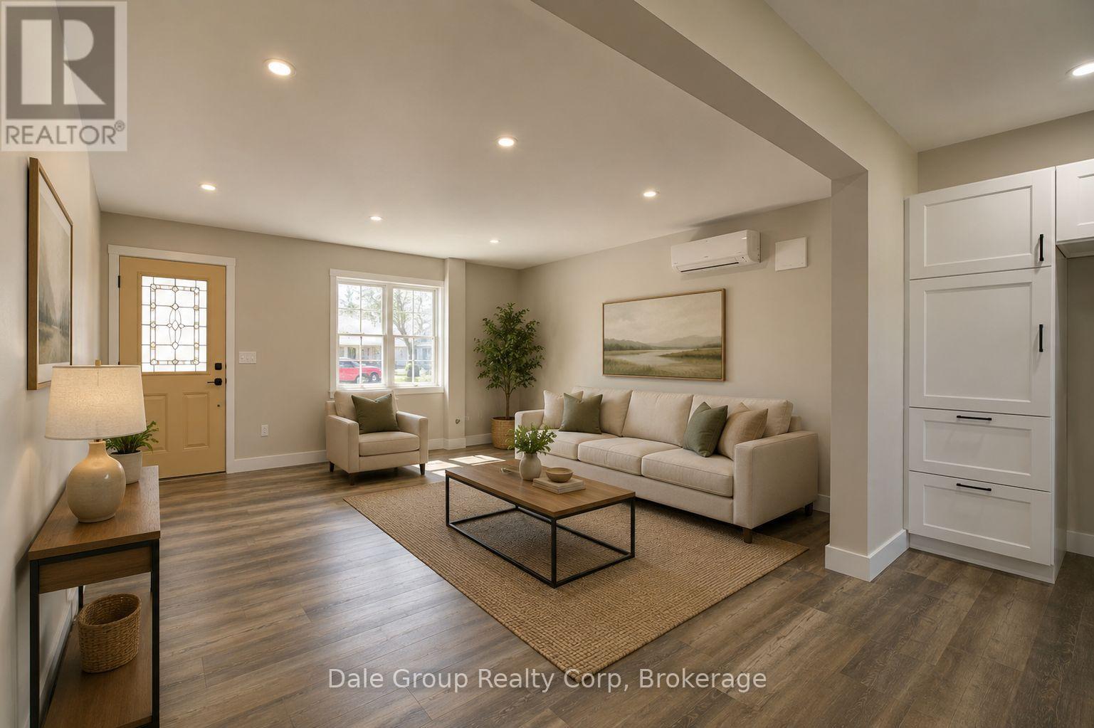 293 Albert Street Property Photo 4