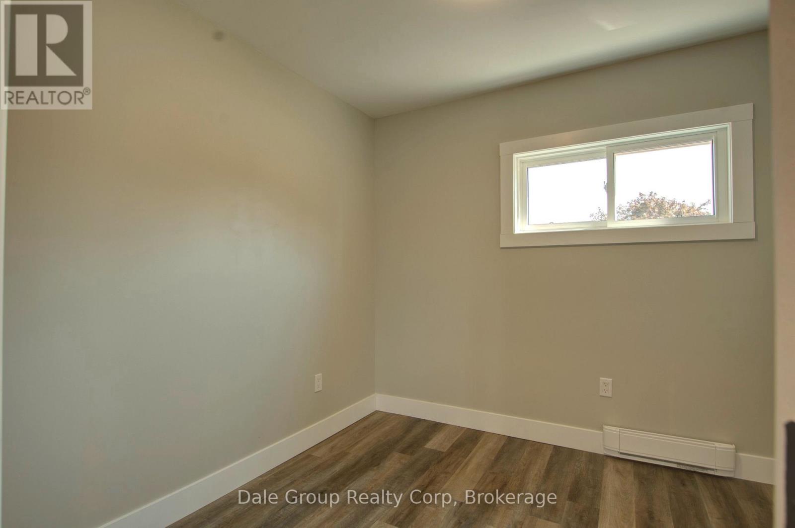 293 Albert Street Property Photo 6
