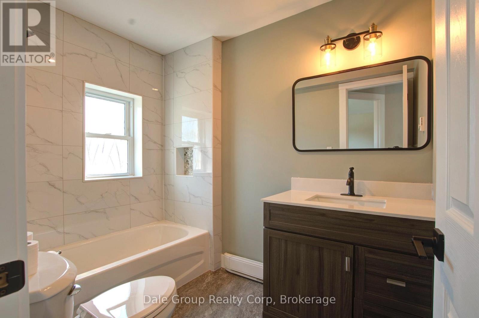 293 Albert Street Property Photo 7