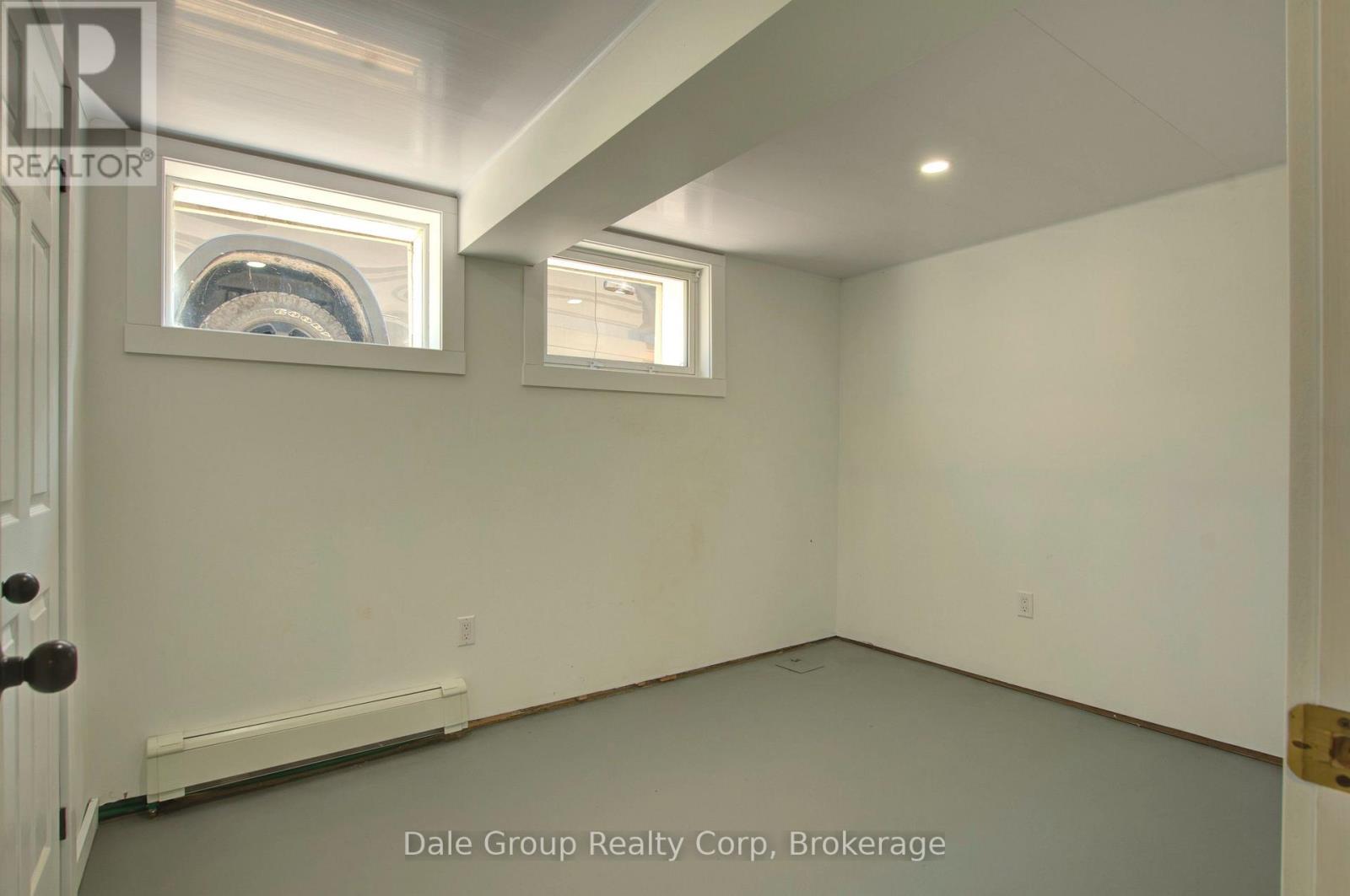 293 Albert Street Property Photo 11