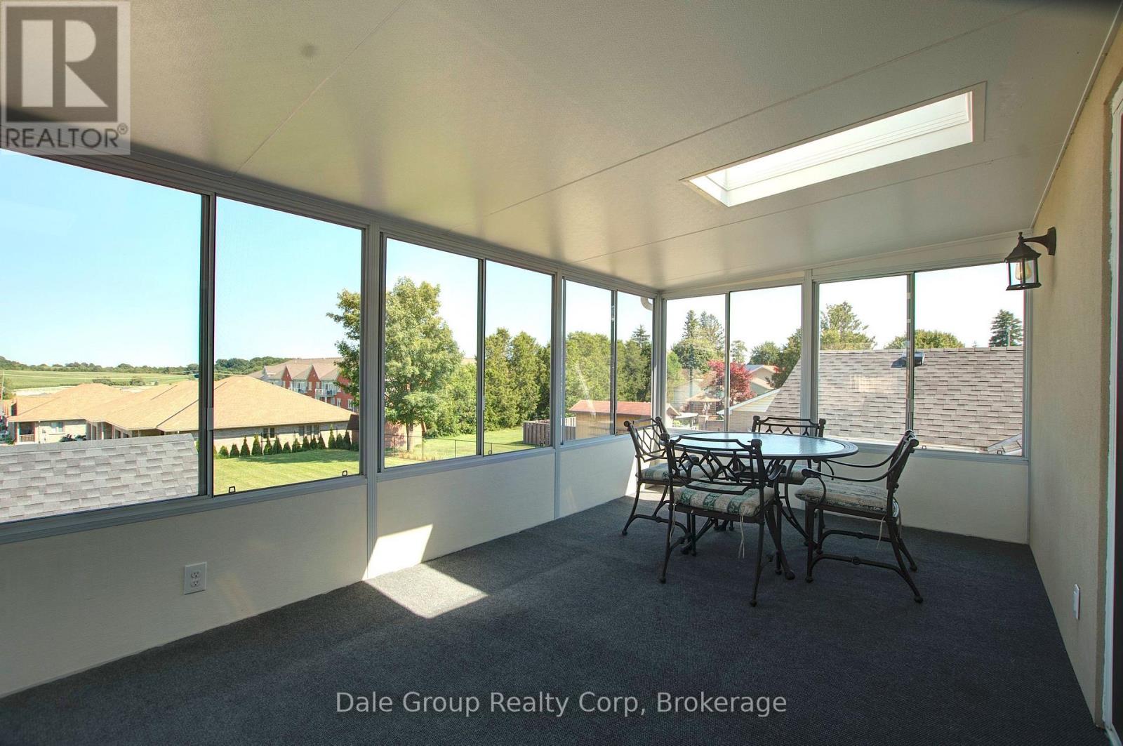 293 Albert Street Property Photo 14