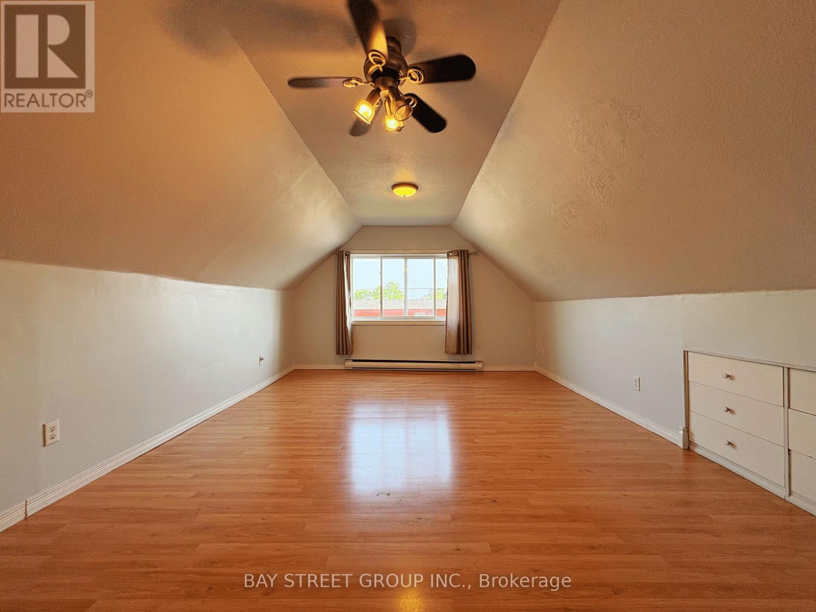 70 Courtwright Street Property Photo 7