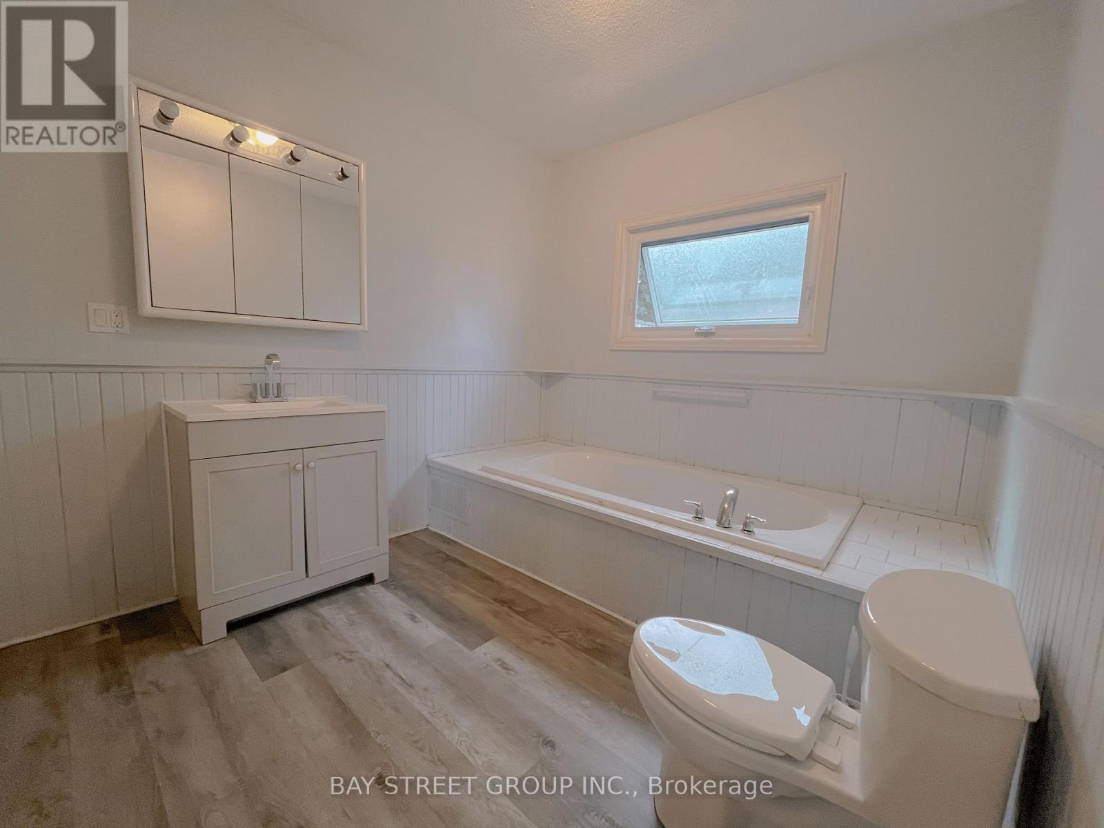 70 Courtwright Street Property Photo 12