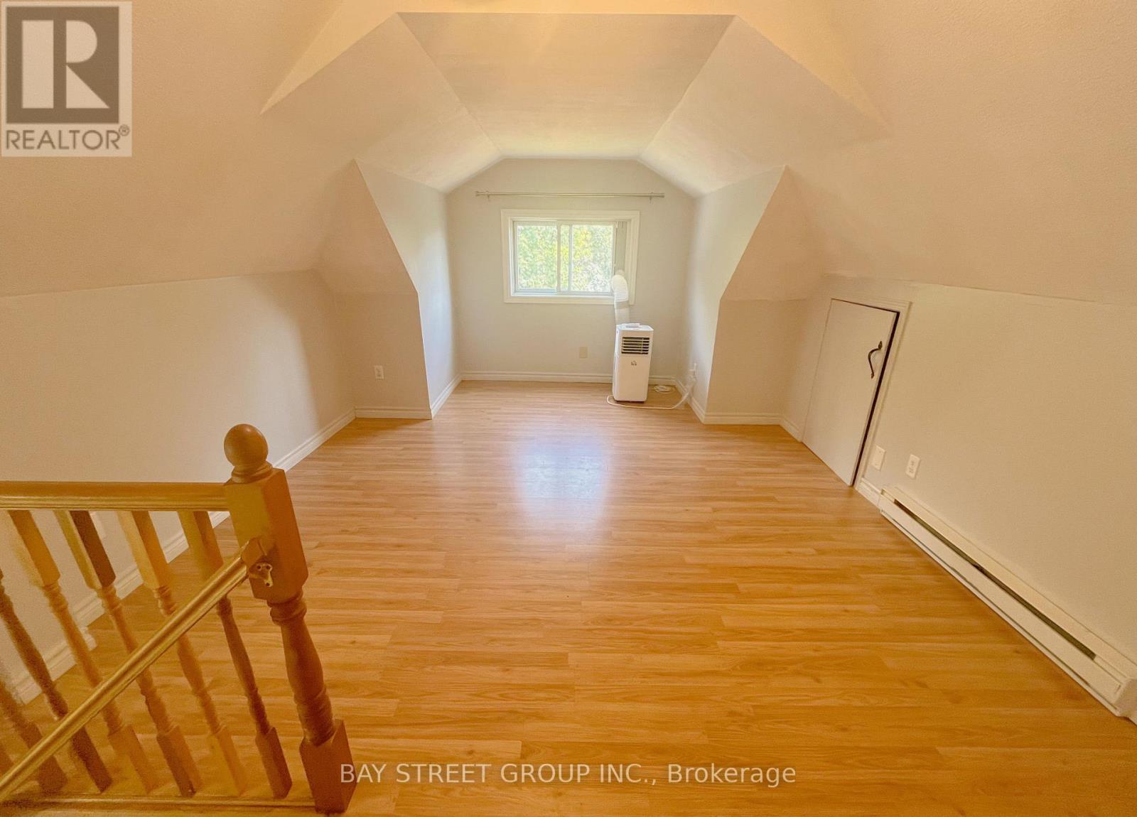 70 Courtwright Street Property Photo 15