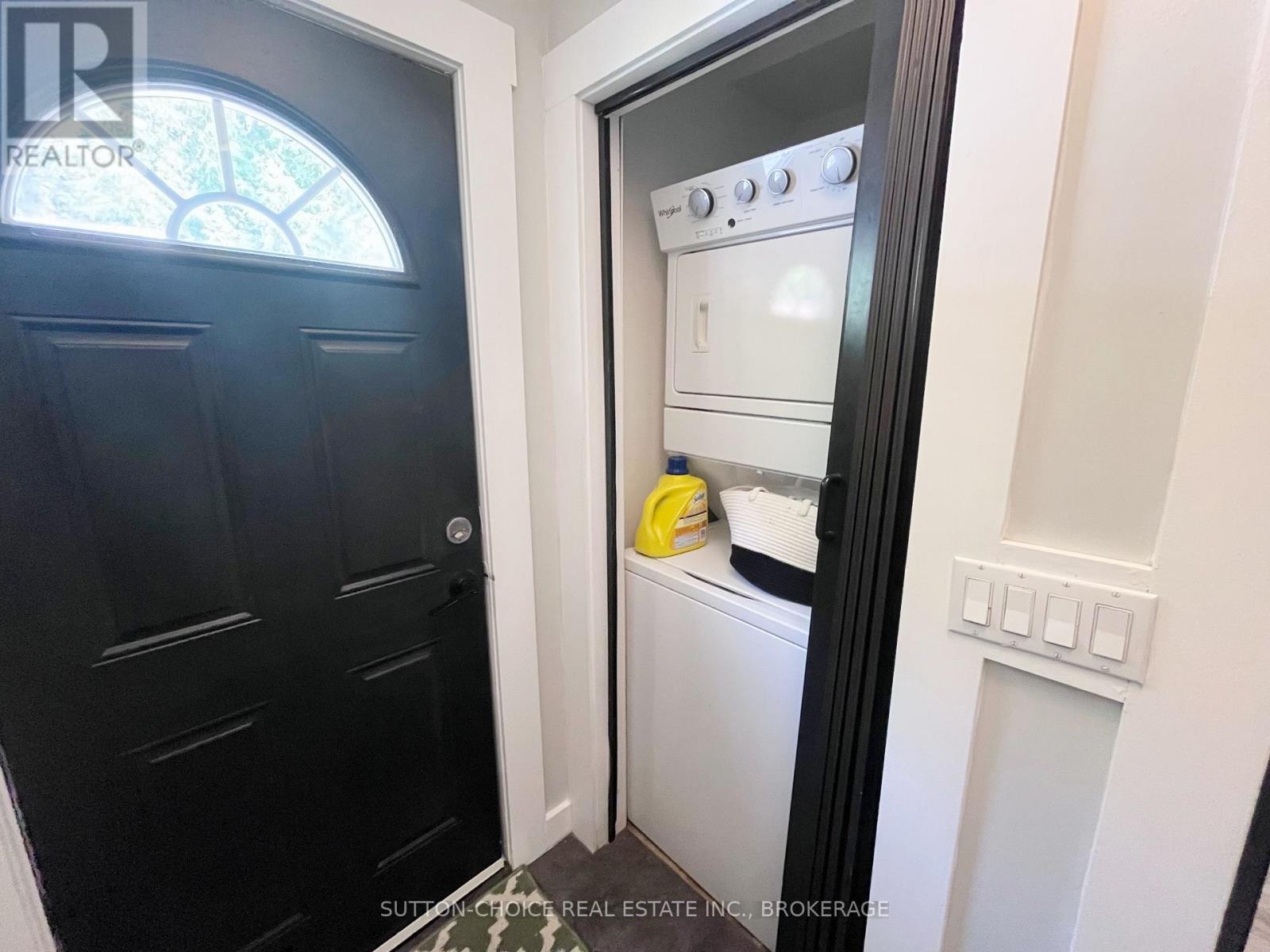 594 Derland Road Property Photo 19