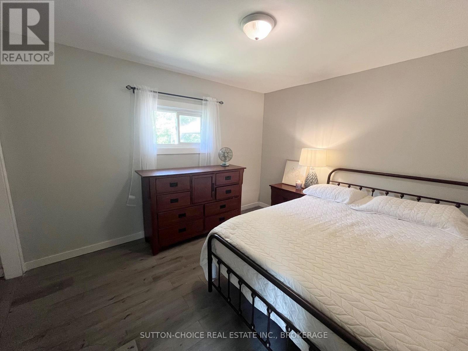 594 Derland Road Property Photo 20
