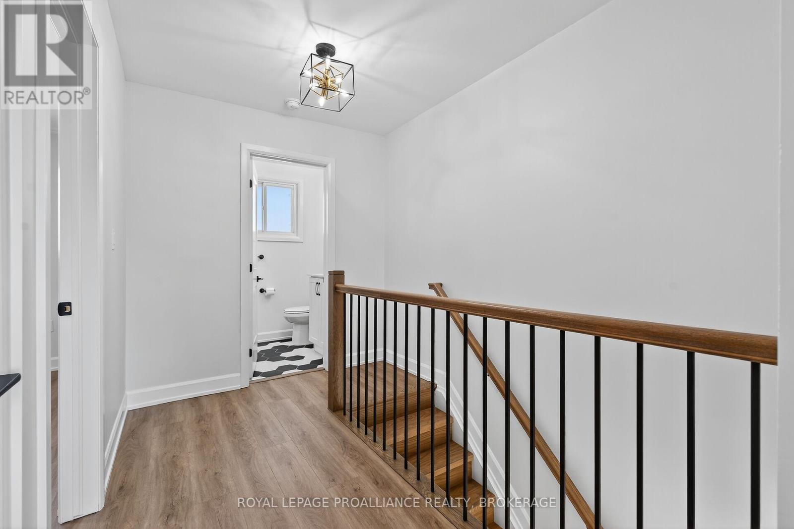 957 Oakview Avenue Property Photo 23
