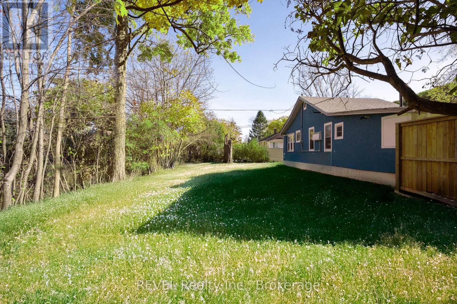 405 OXFORD AVENUE Property Photo 1