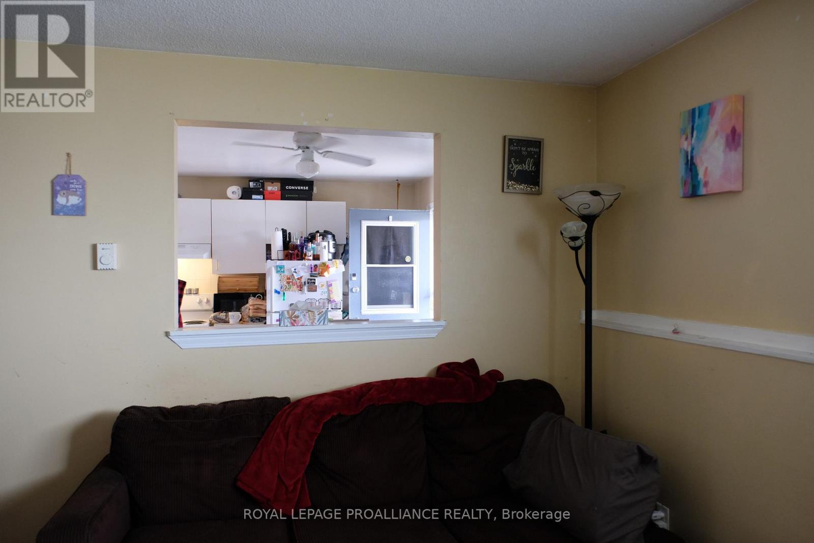 60 Wallbridge Crescent Property Photo 12