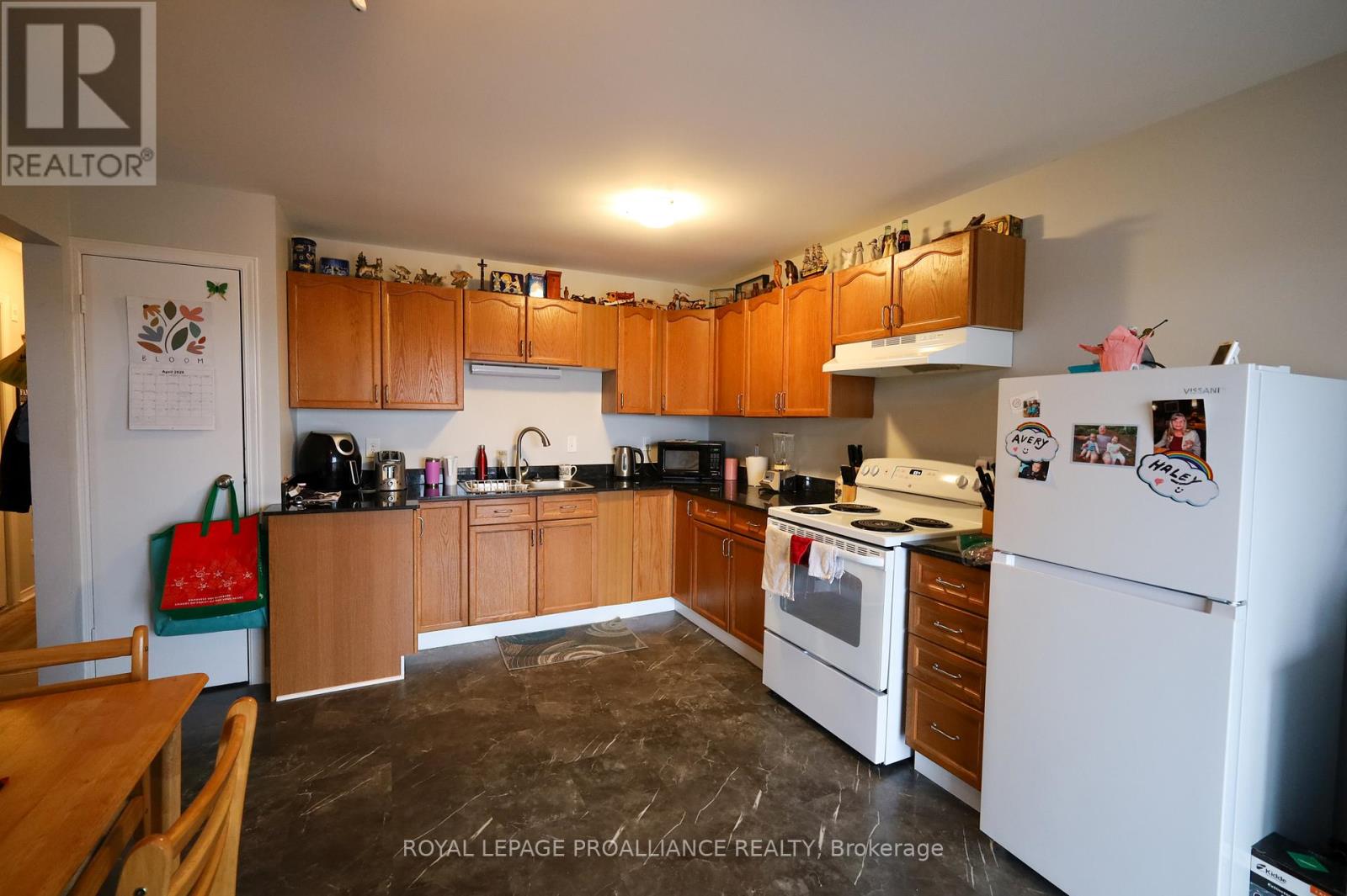 60 Wallbridge Crescent Property Photo 31