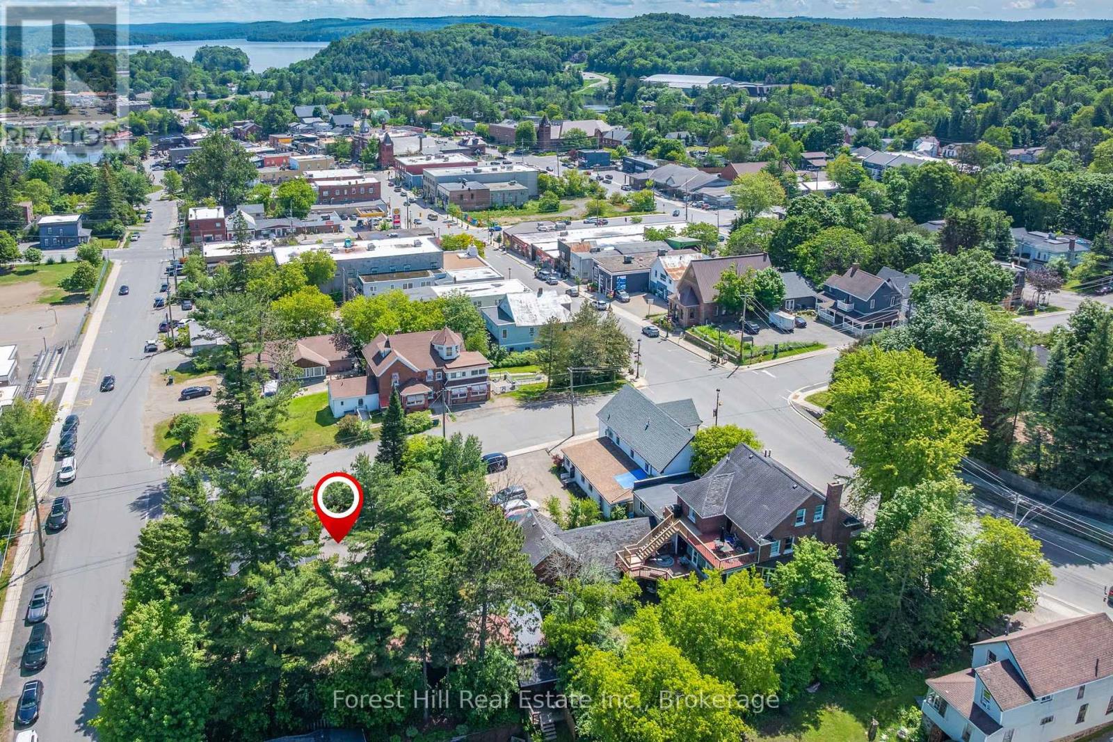 5 Lorne Street N Property Photo 3