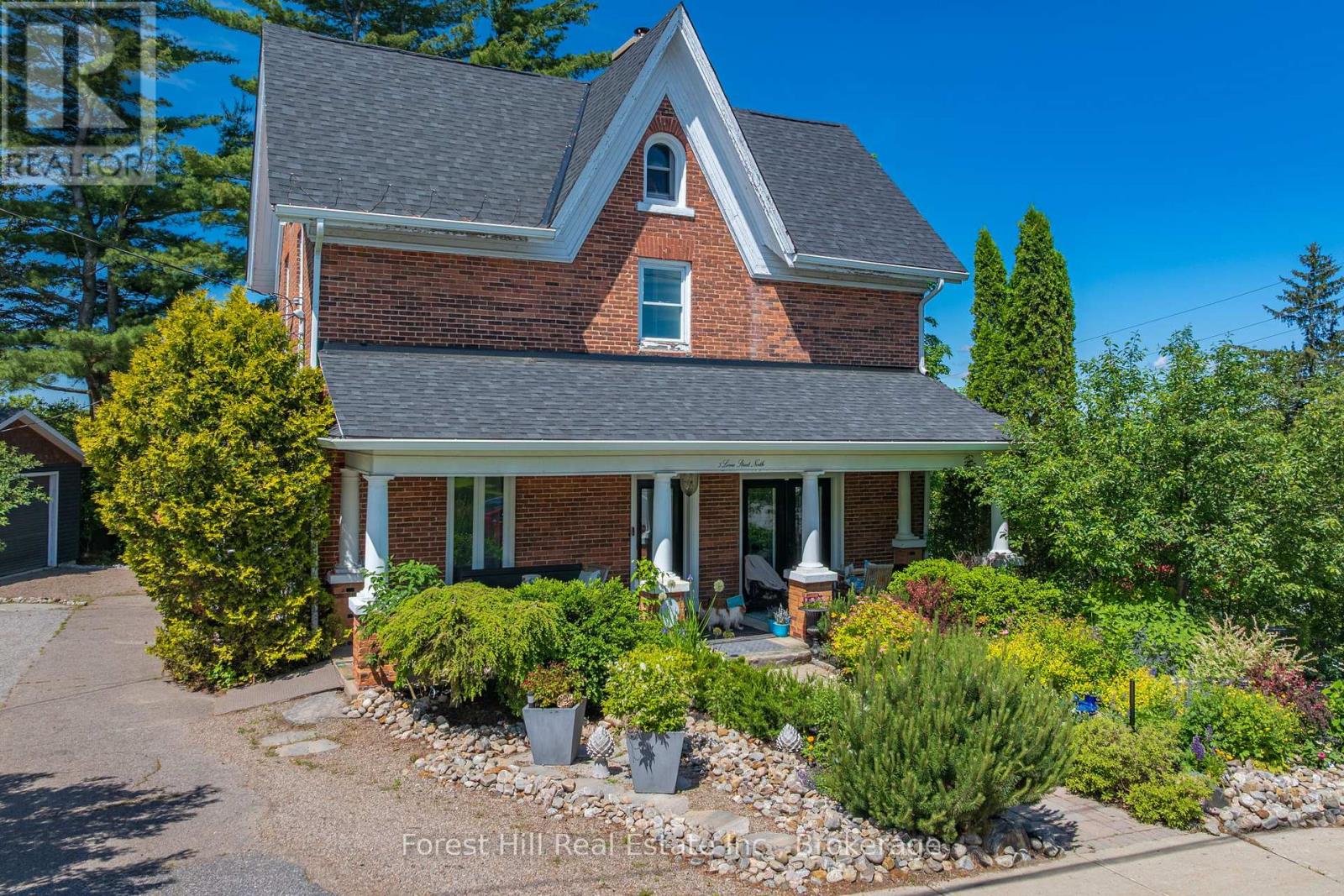 5 Lorne Street N Property Photo 7