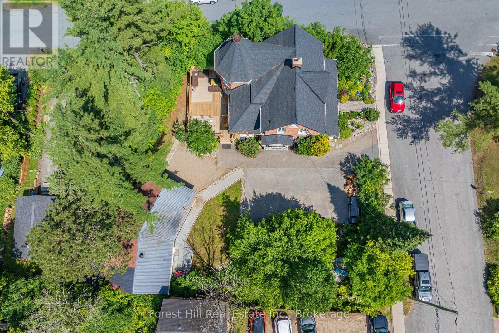 5 Lorne Street N Property Photo 13