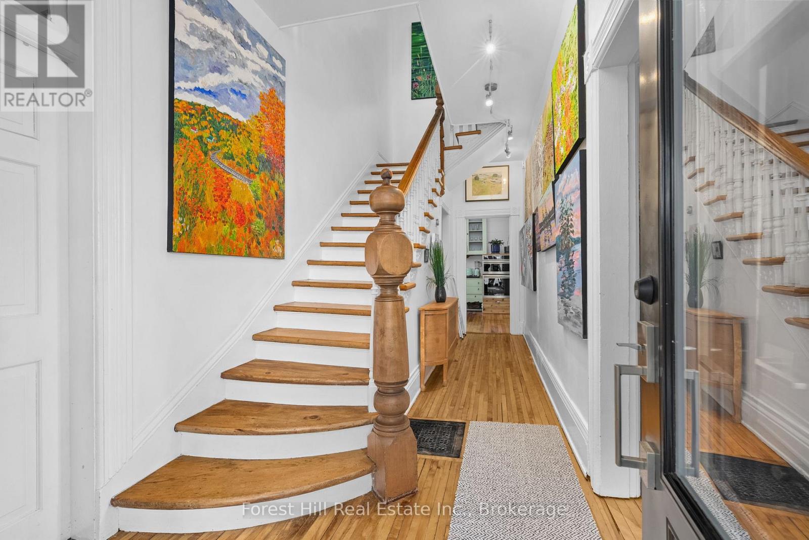 5 Lorne Street N Property Photo 14