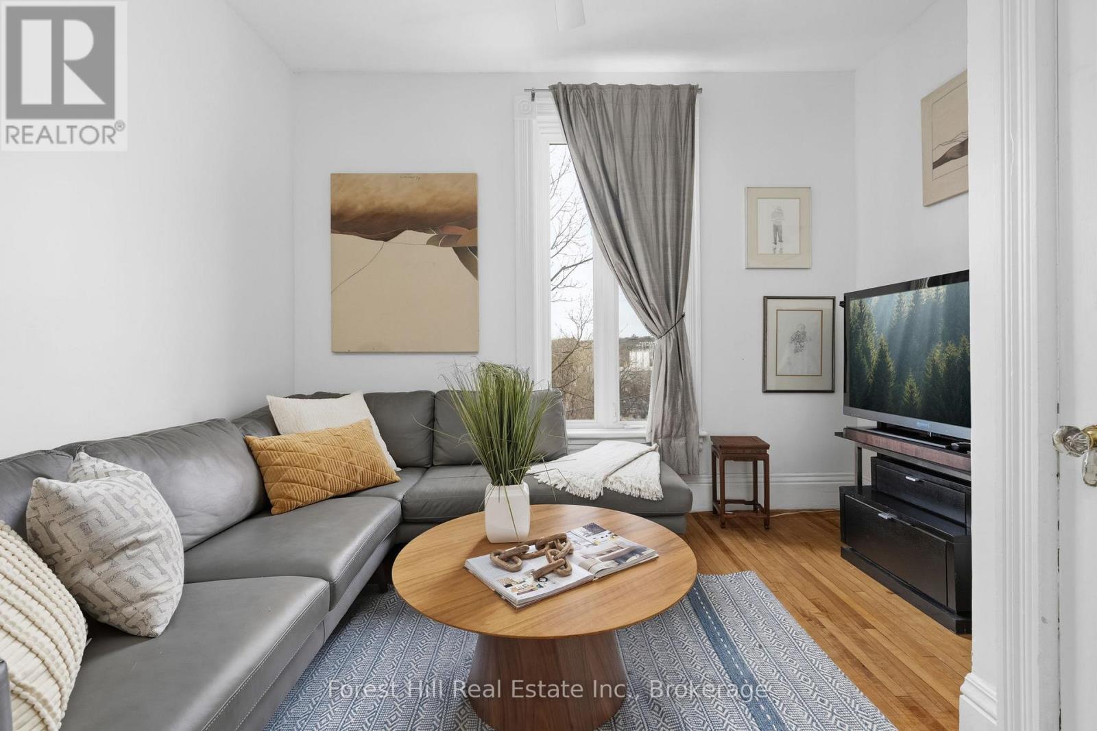 5 Lorne Street N Property Photo 30