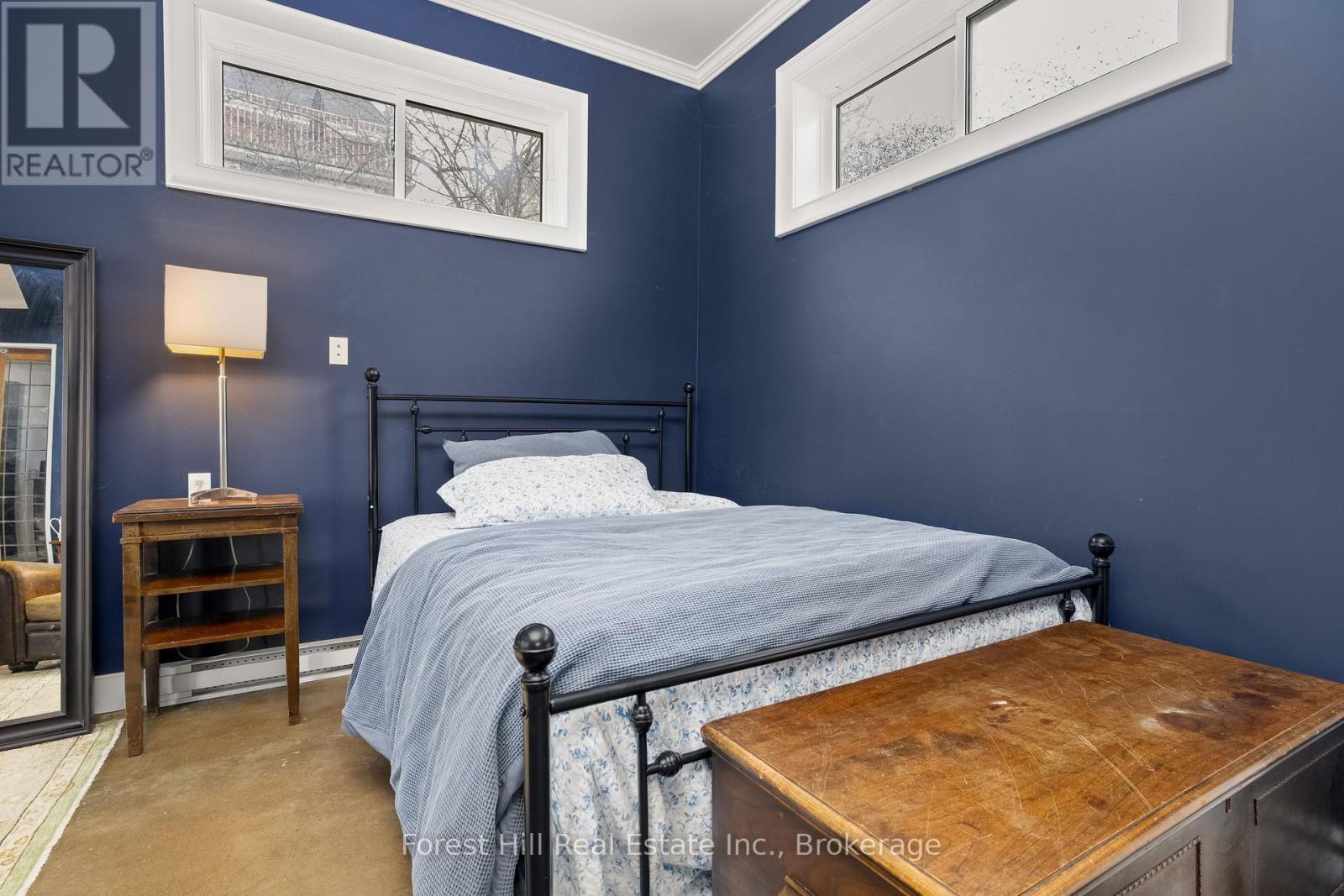 5 Lorne Street N Property Photo 39