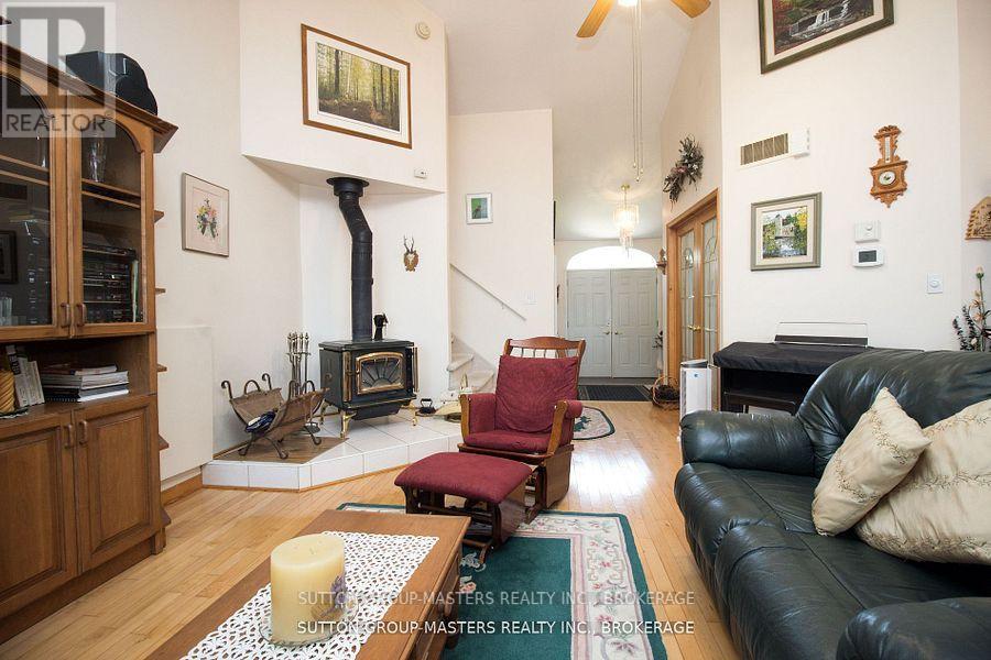 4907 Alex Mclean Lane N Property Photo 9
