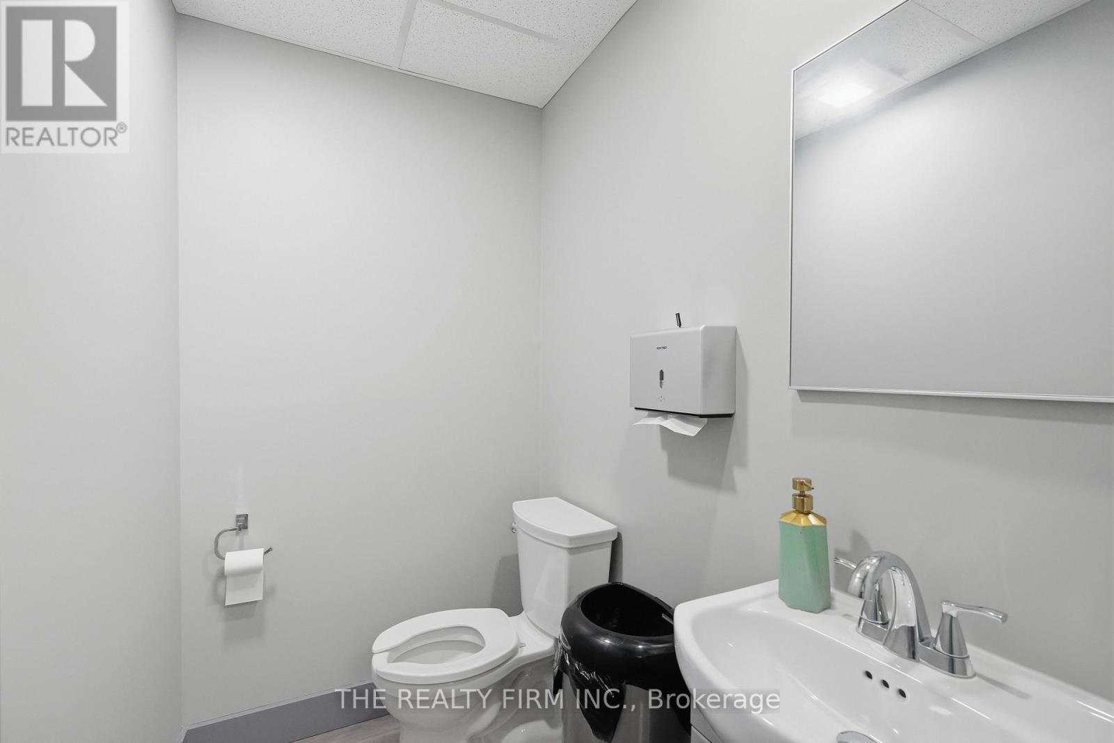 217 Wharncliffe Road S Property Photo 21