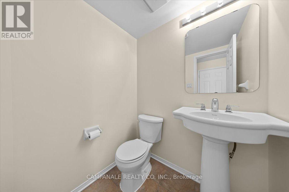 104 Wolff Crescent Property Photo 4
