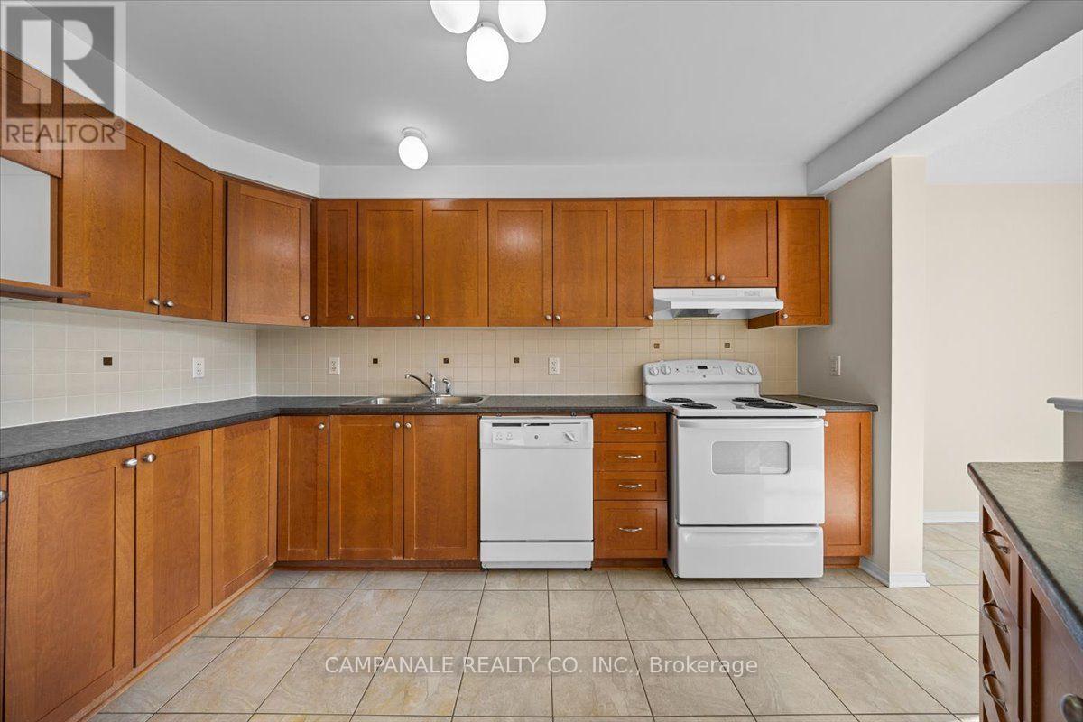 104 Wolff Crescent Property Photo 11