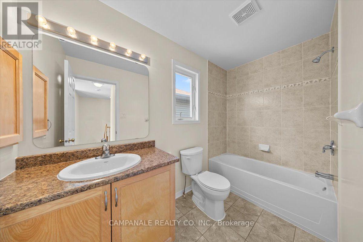 104 Wolff Crescent Property Photo 16