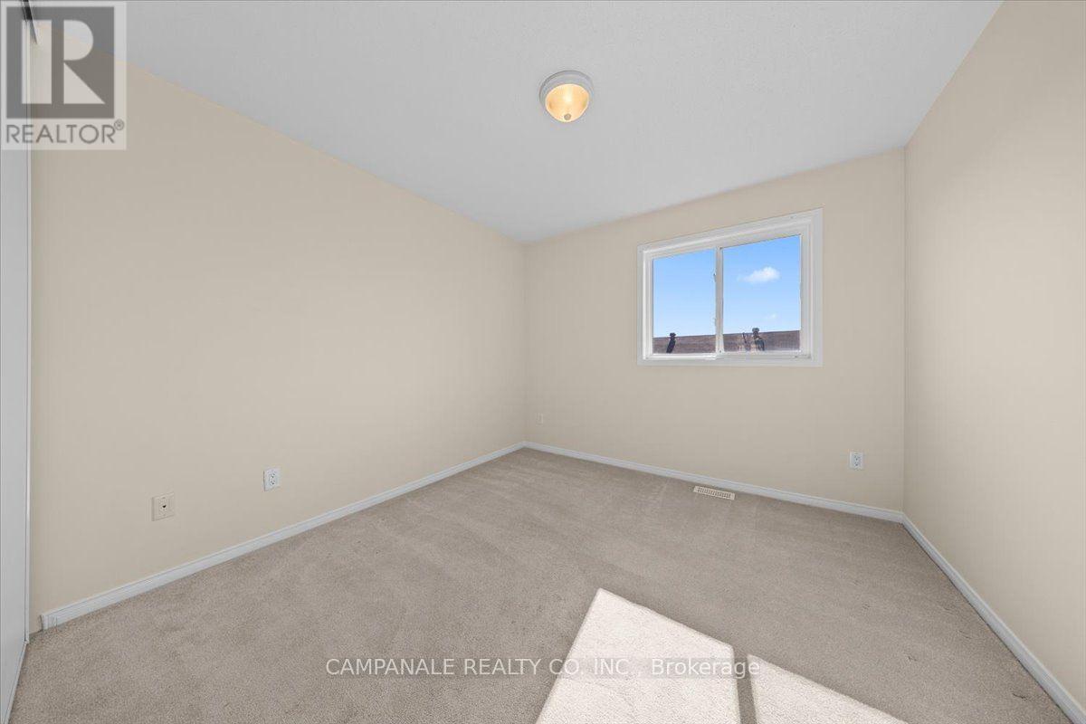 104 Wolff Crescent Property Photo 20
