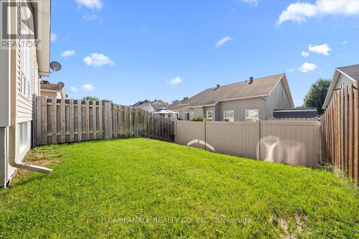 104 Wolff Crescent Property Photo 25