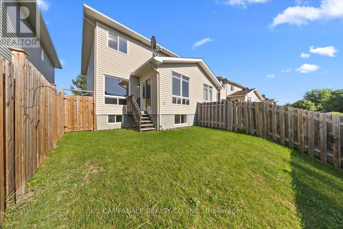 104 Wolff Crescent Property Photo 26