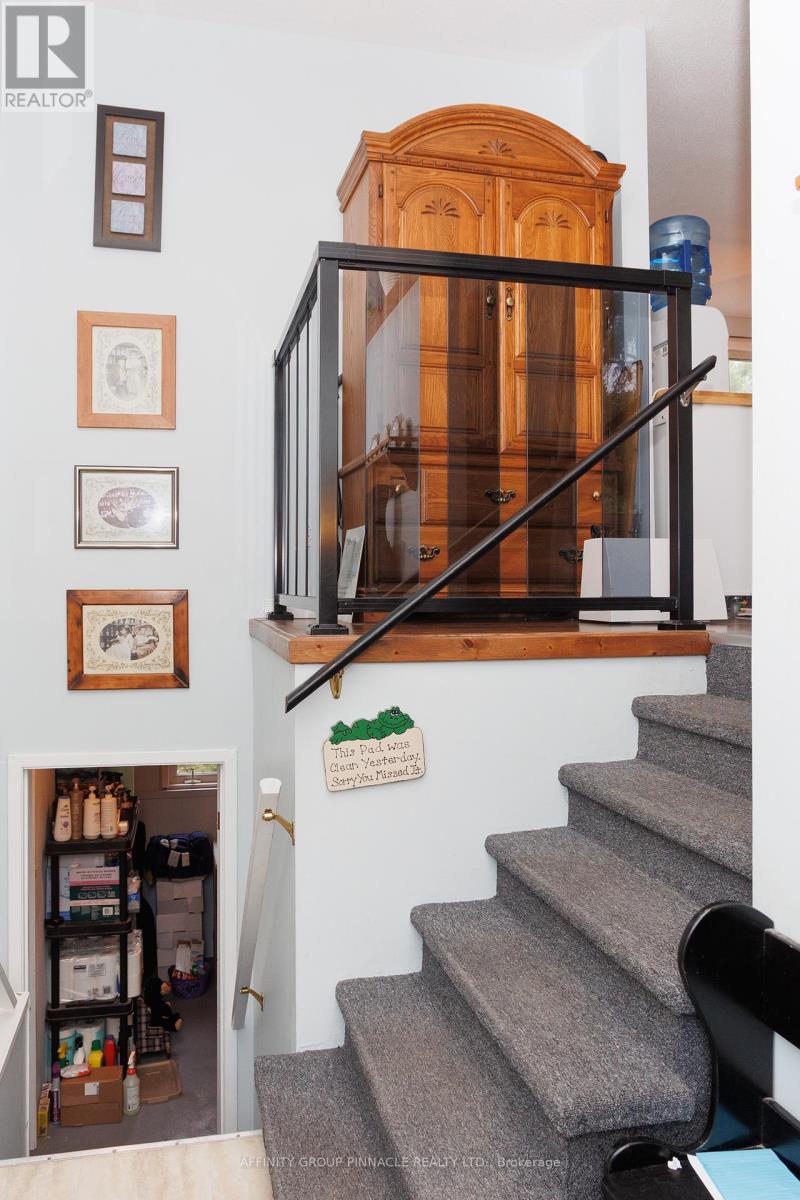 7 Hawk Street Property Photo 5