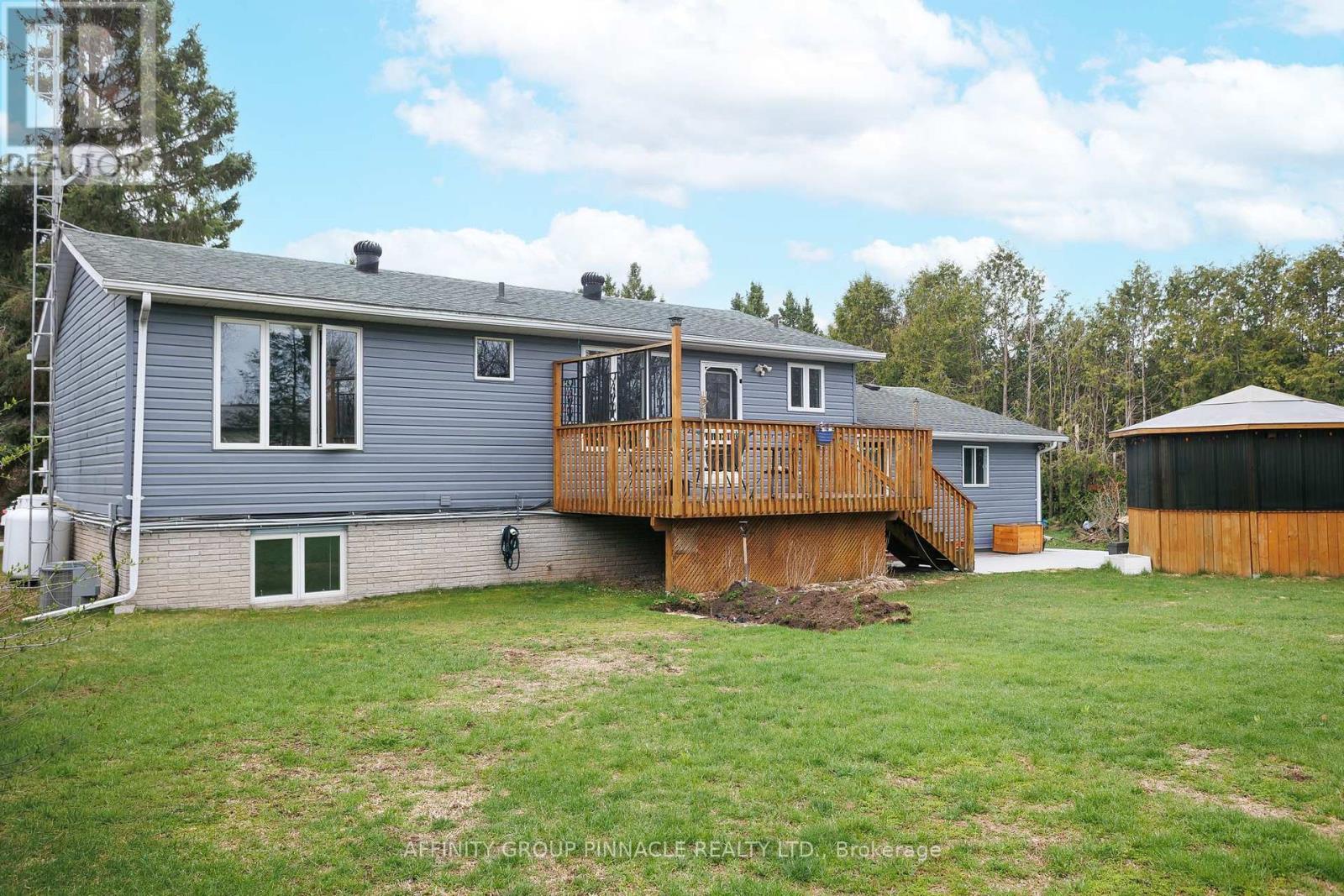 7 Hawk Street Property Photo 29