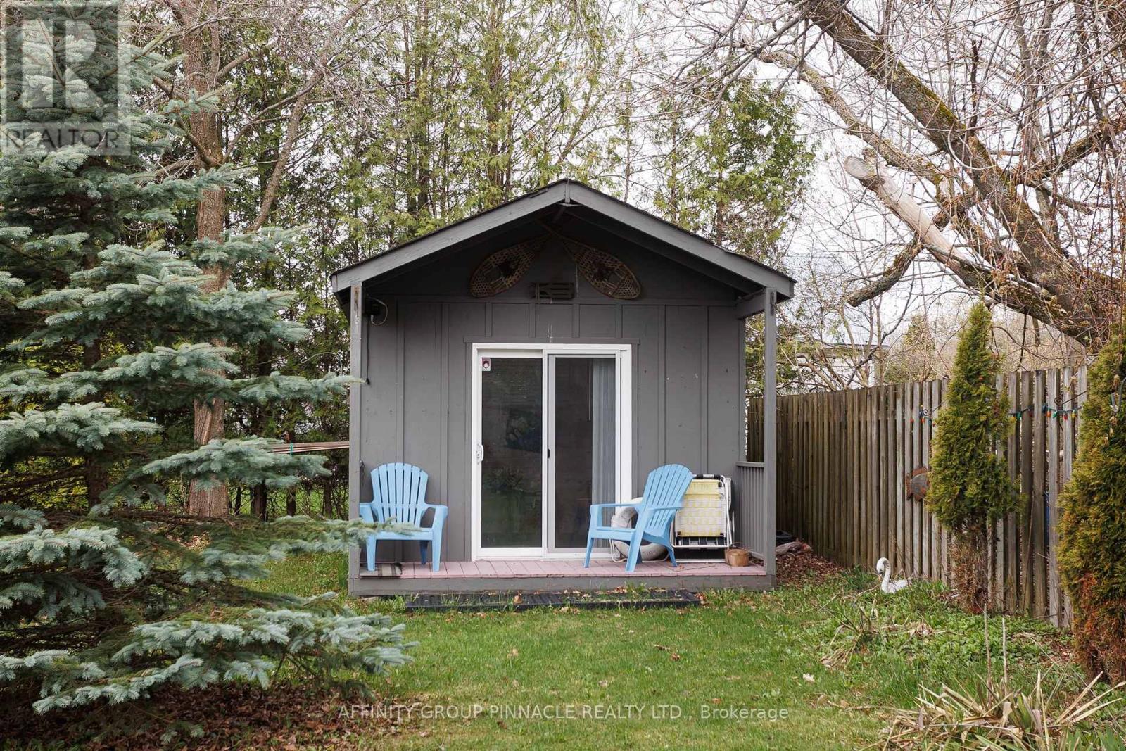 7 Hawk Street Property Photo 33
