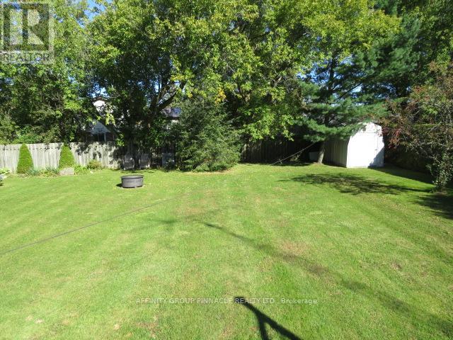 7 Hawk Street Property Photo 39