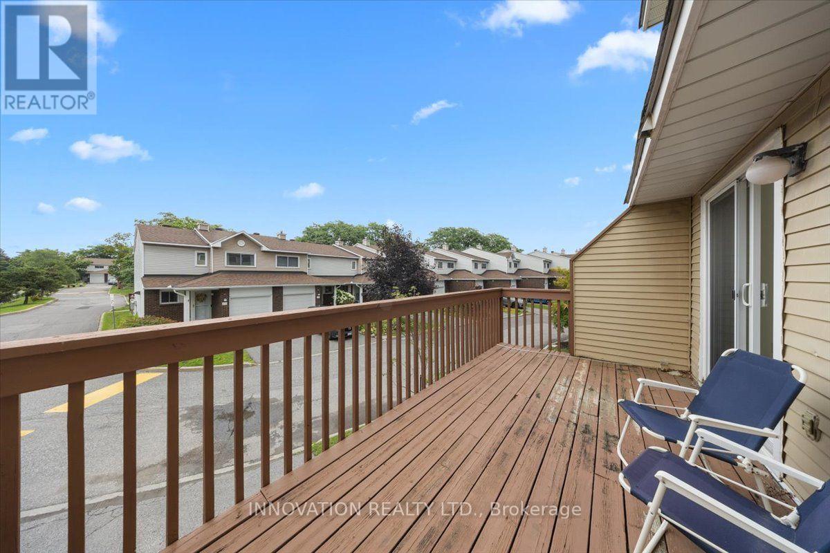 2 - 76 Esterlawn Private Property Photo 16