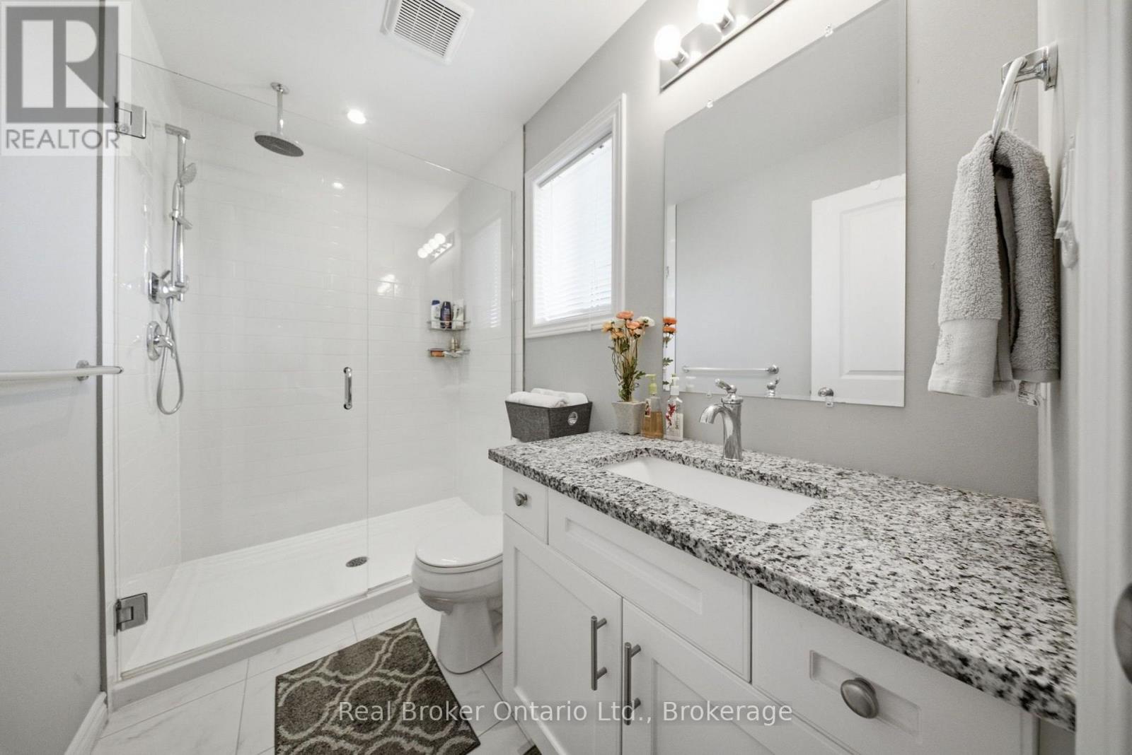 360 Dover Avenue Property Photo 21