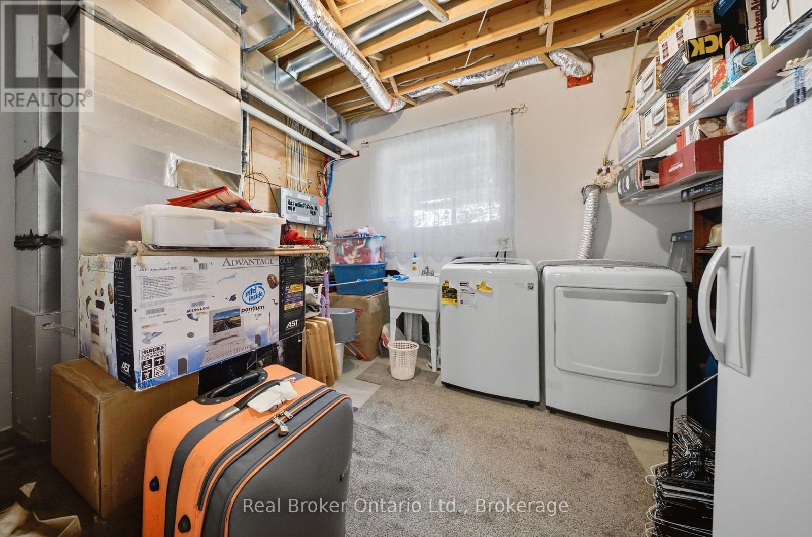 360 Dover Avenue Property Photo 26