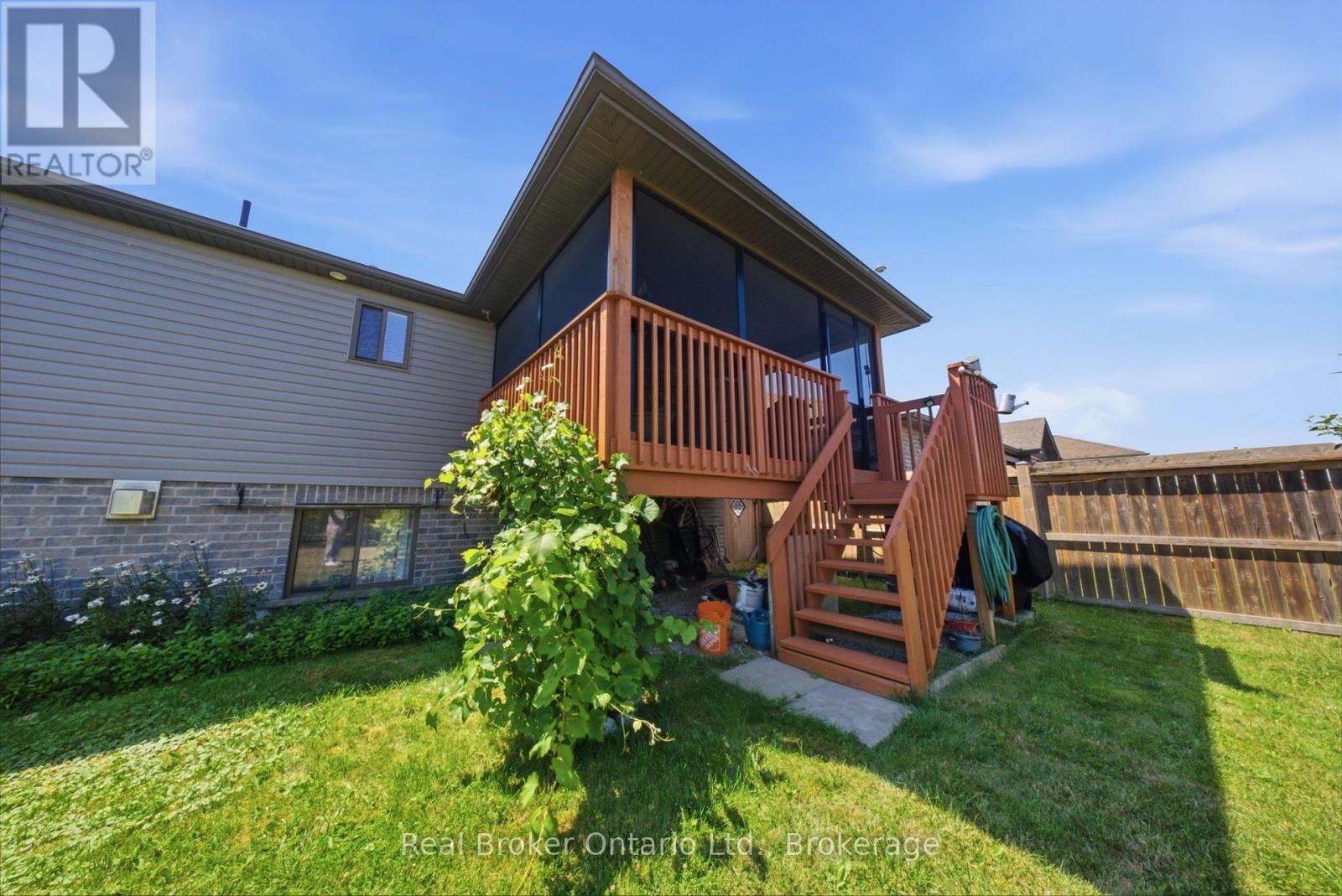 360 Dover Avenue Property Photo 31