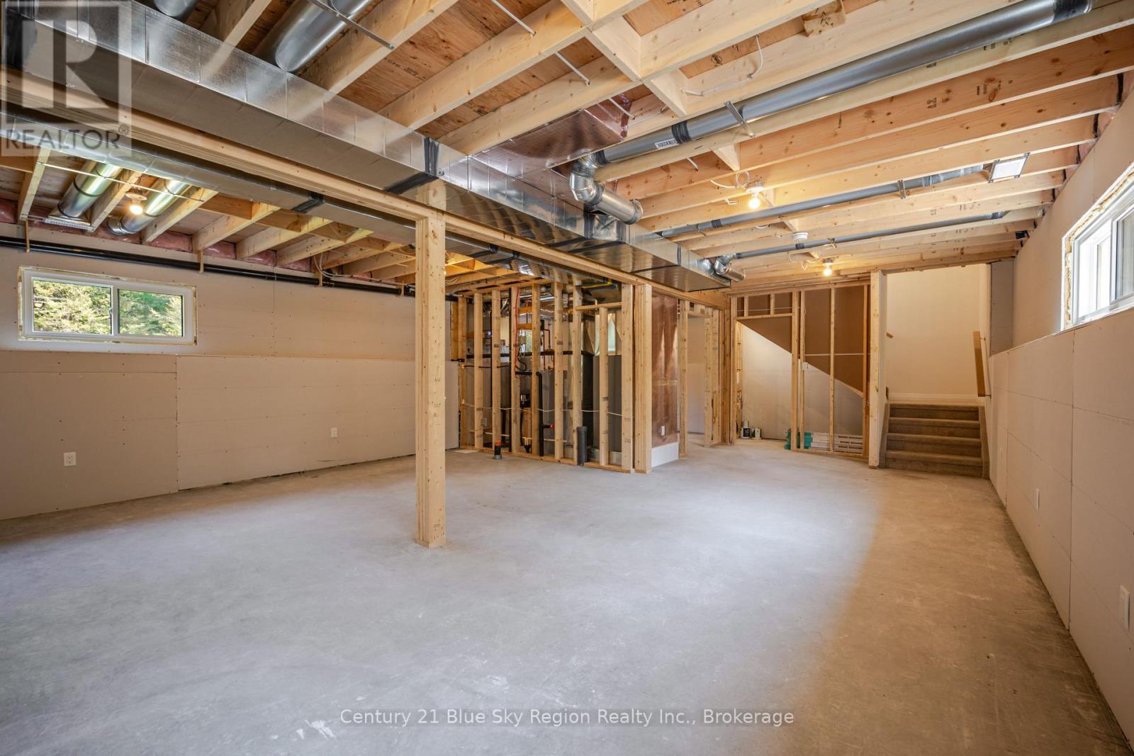 112 Riverside Drive Property Photo 23
