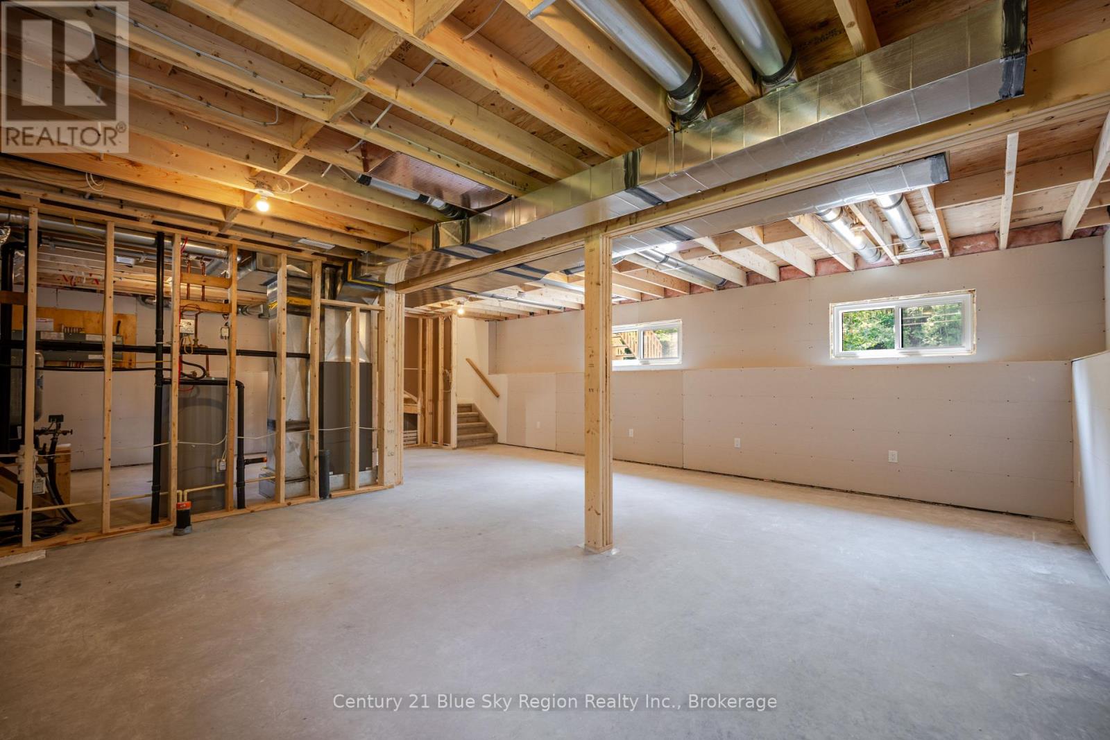 112 Riverside Drive Property Photo 24