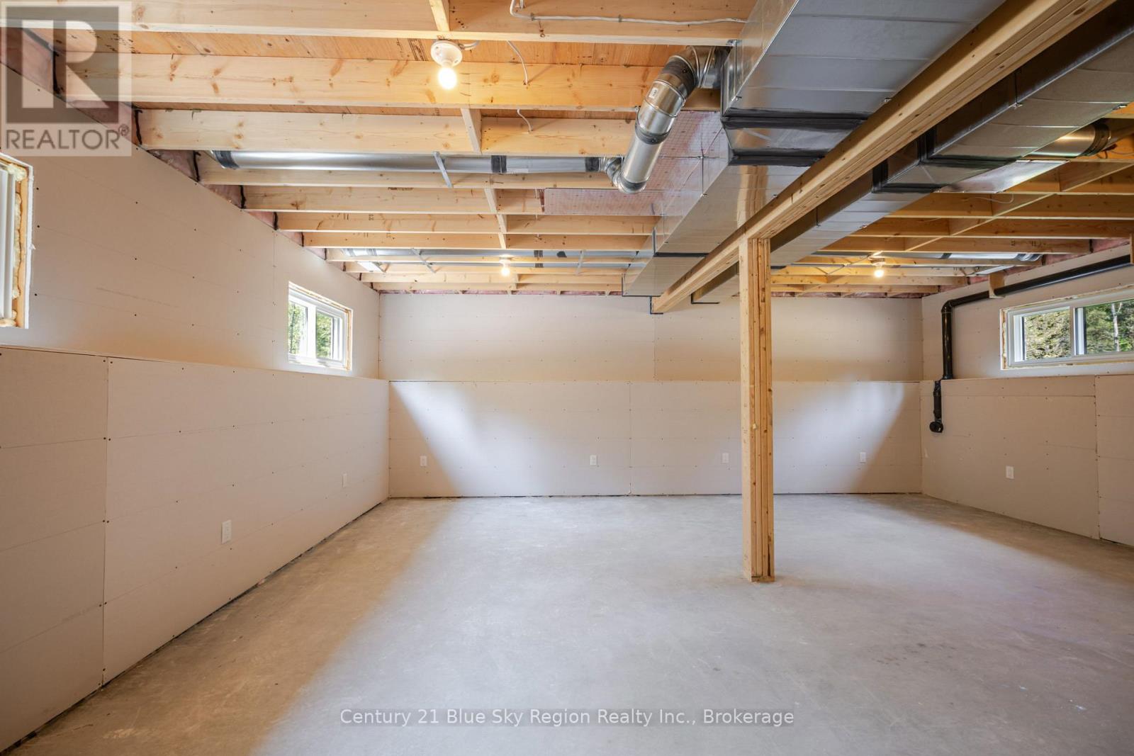 112 Riverside Drive Property Photo 25