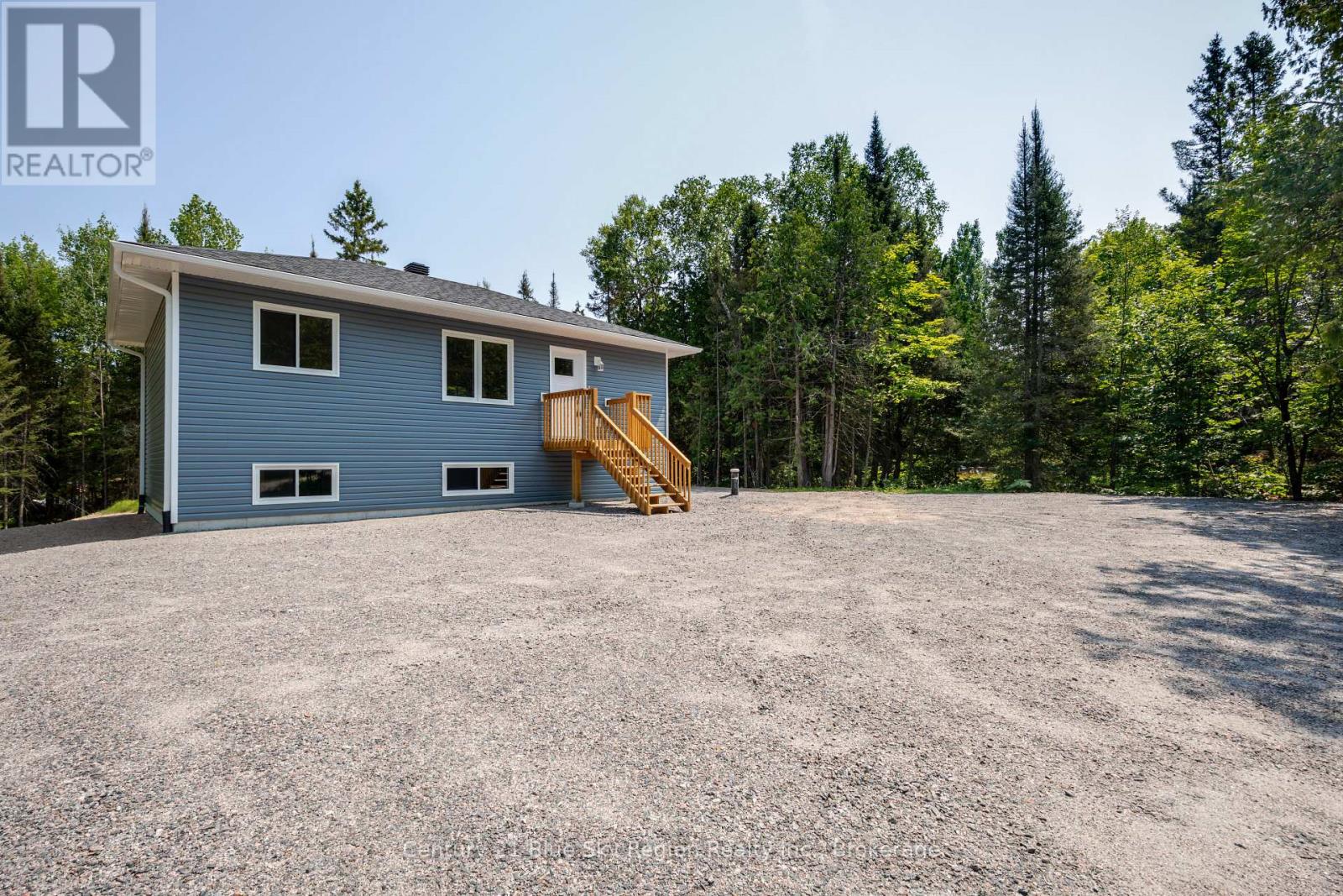 112 Riverside Drive Property Photo 26