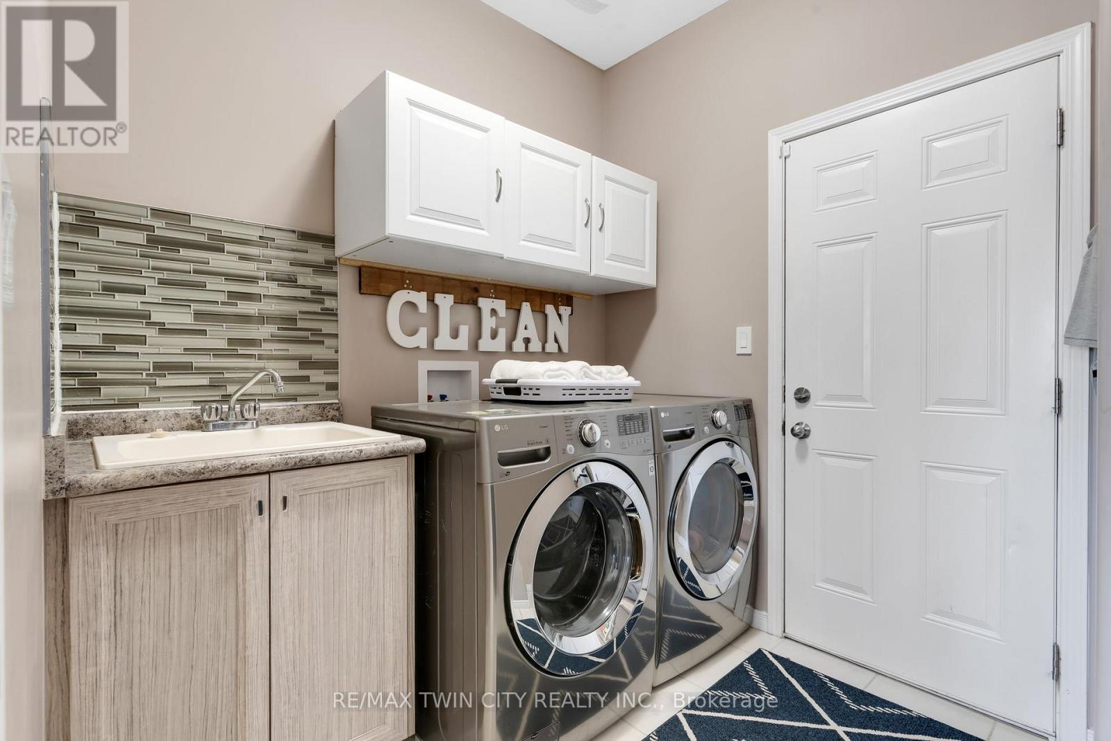 59 Netherwood Road Property Photo 19