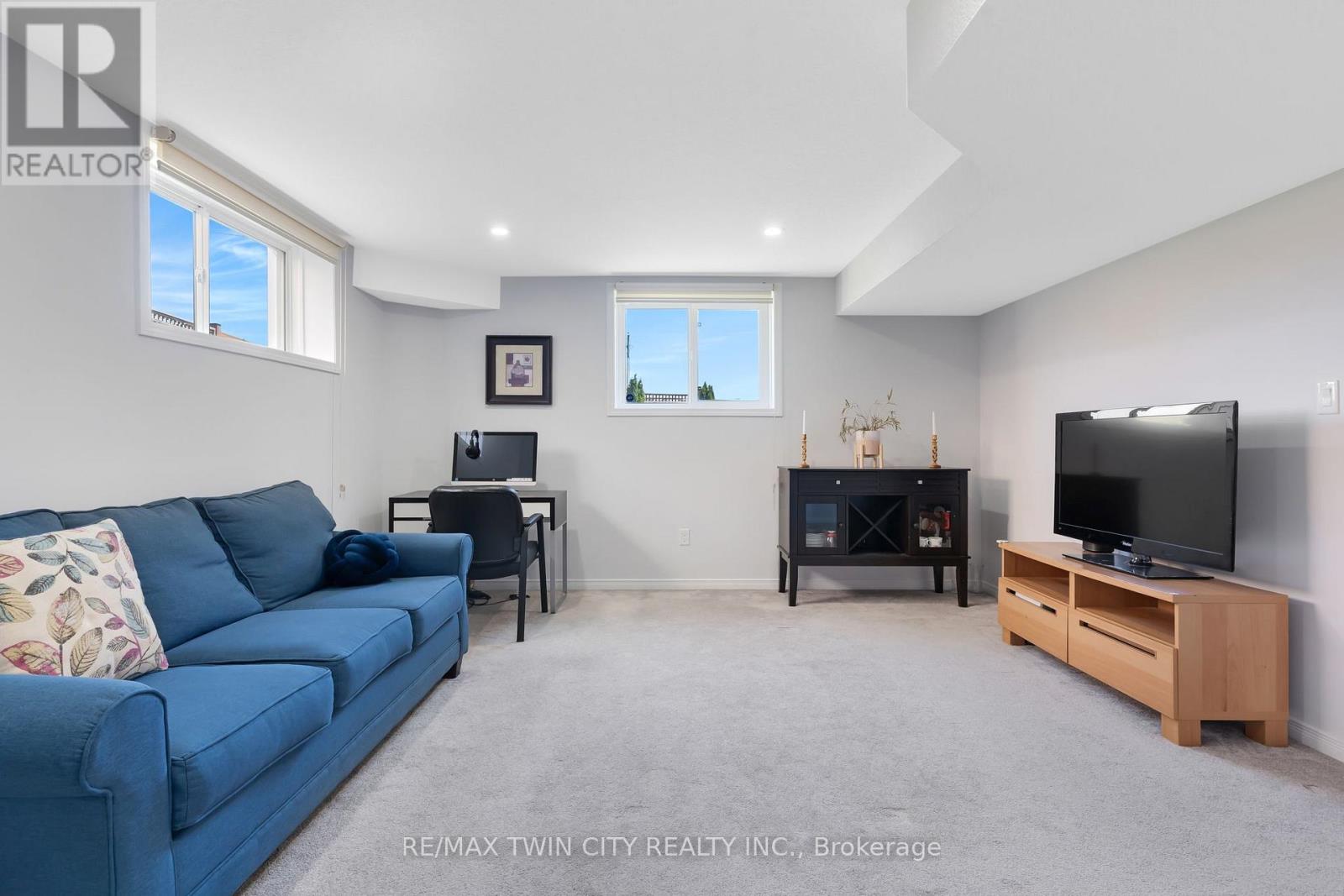 59 Netherwood Road Property Photo 35