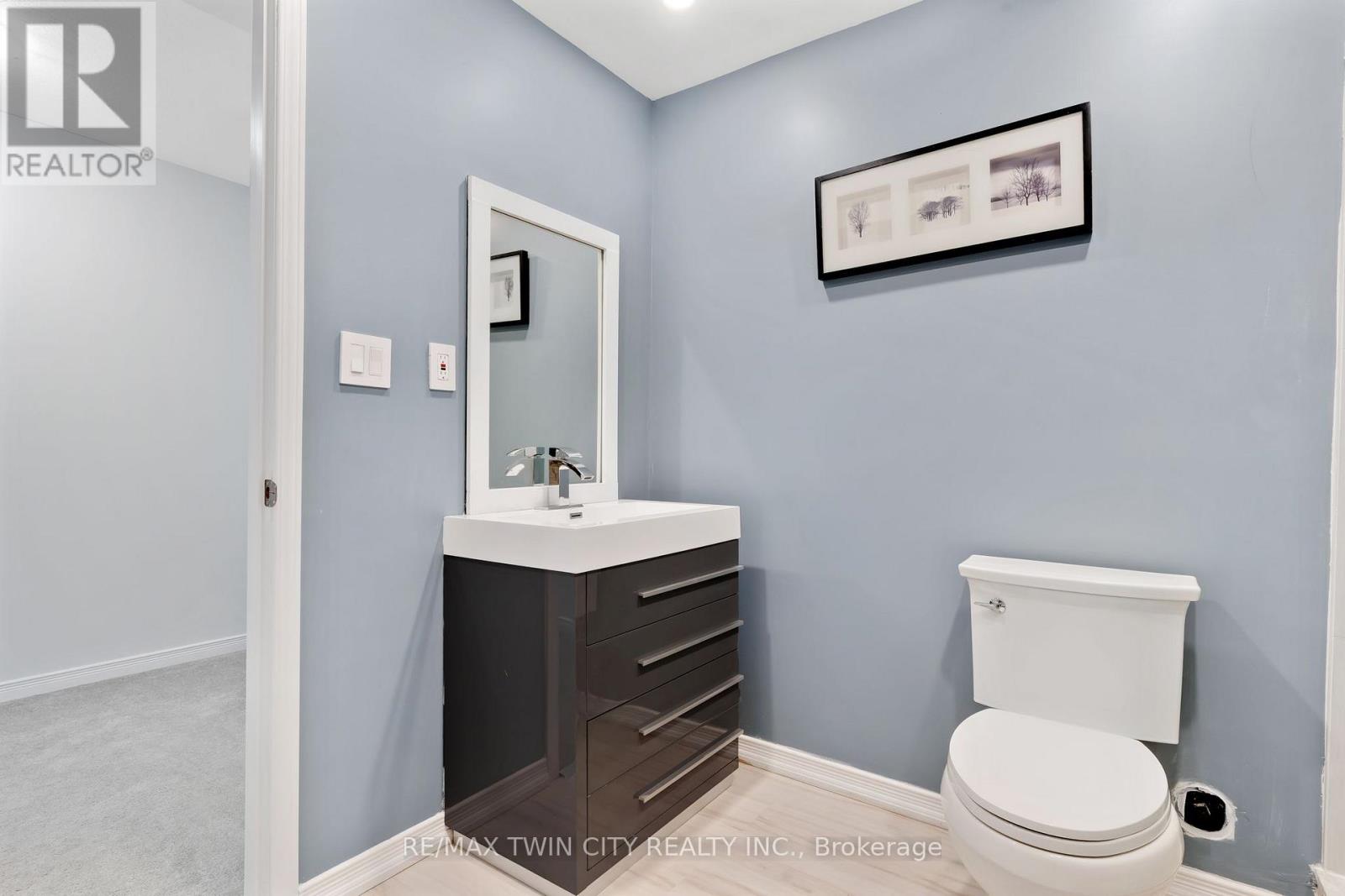 59 Netherwood Road Property Photo 40