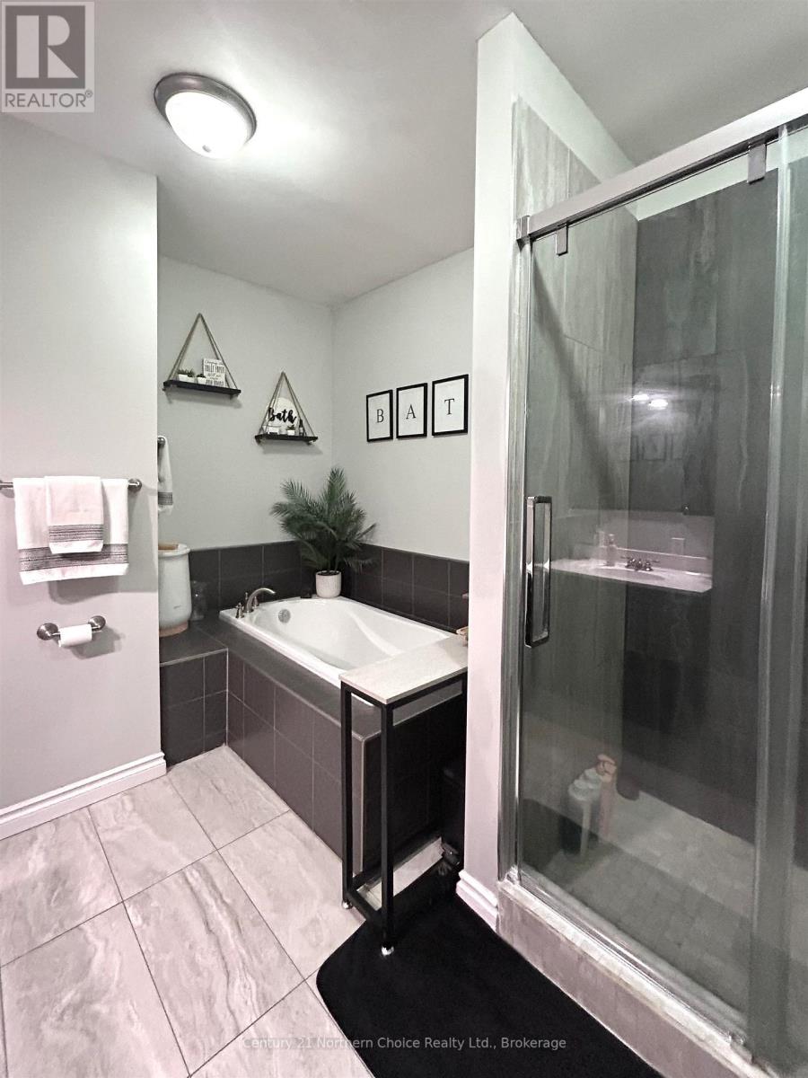 554 Elm Avenue Property Photo 13