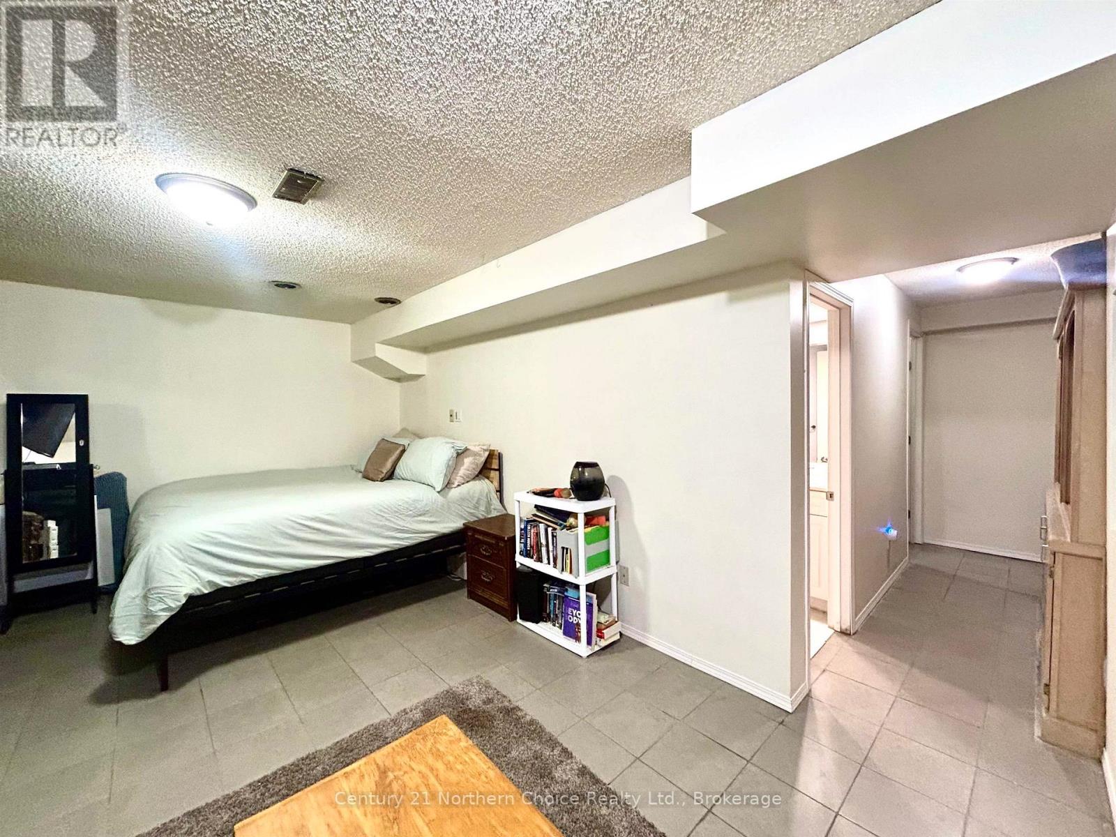 554 Elm Avenue Property Photo 19