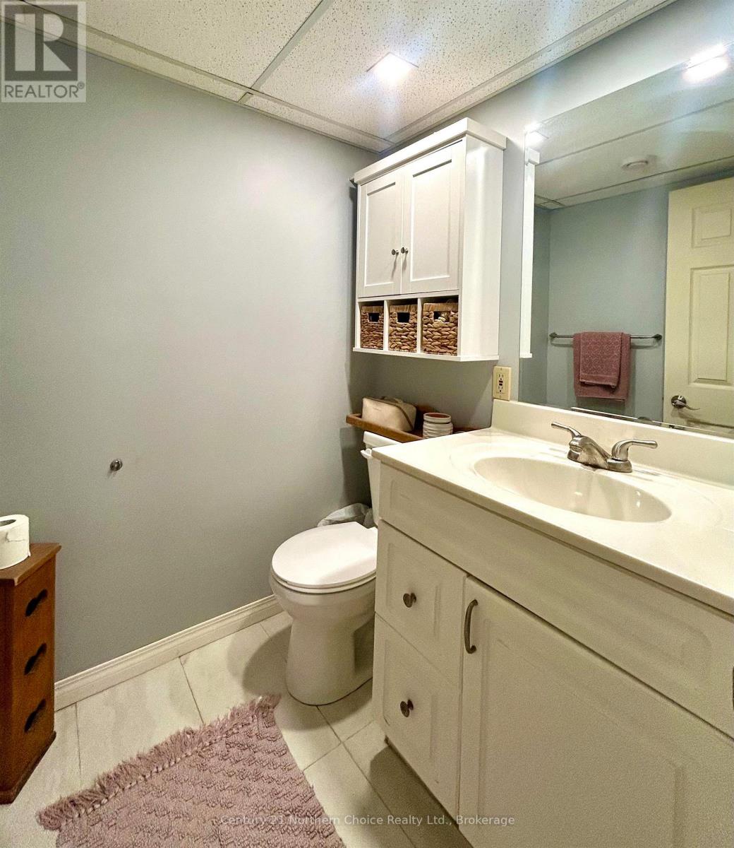 554 Elm Avenue Property Photo 20