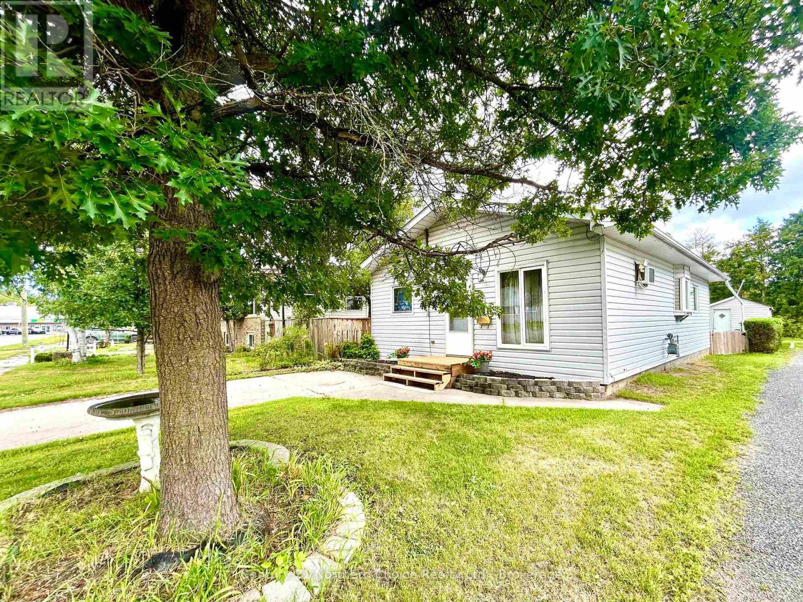 554 Elm Avenue Property Photo 22